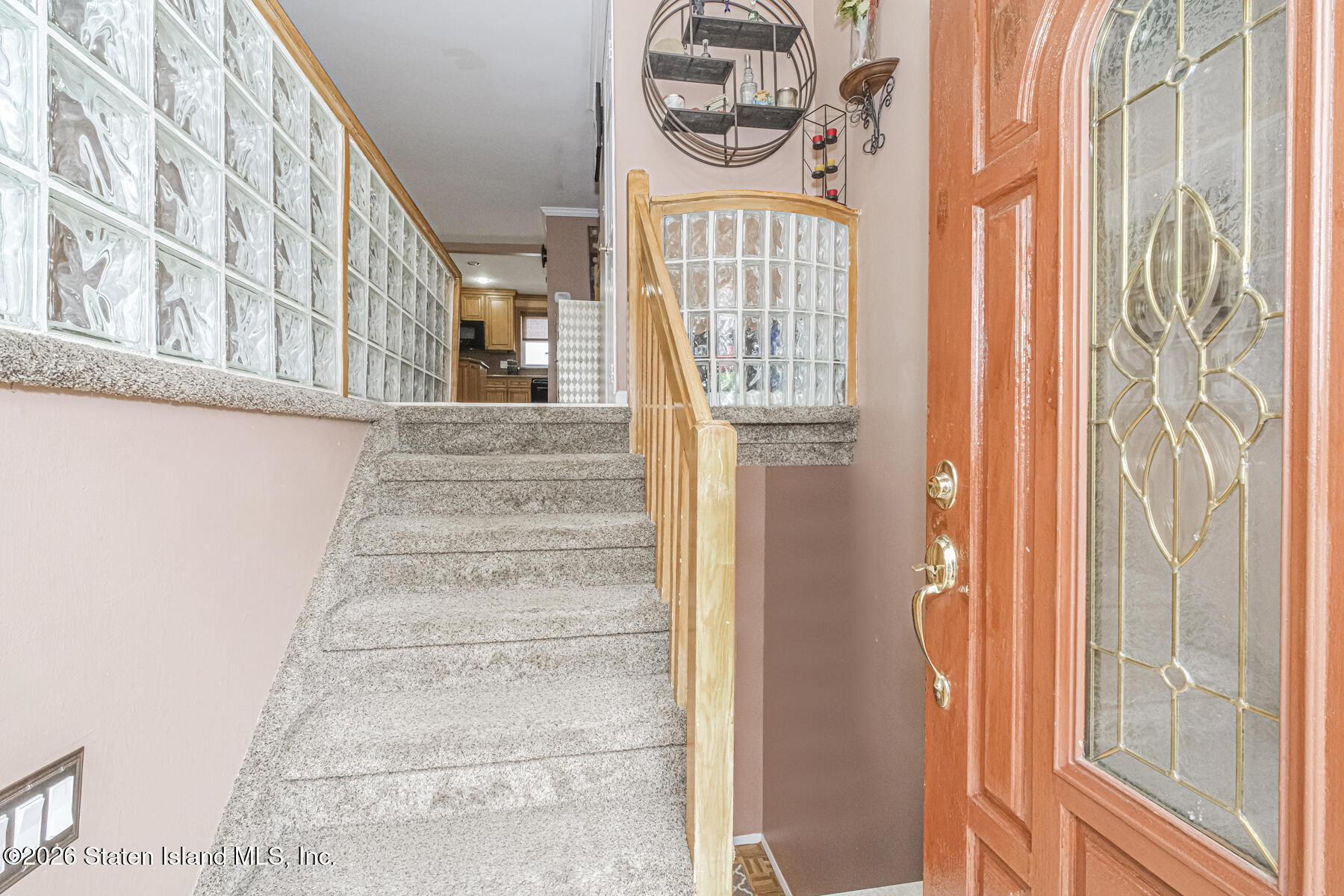 42 Vassar Street Image 2