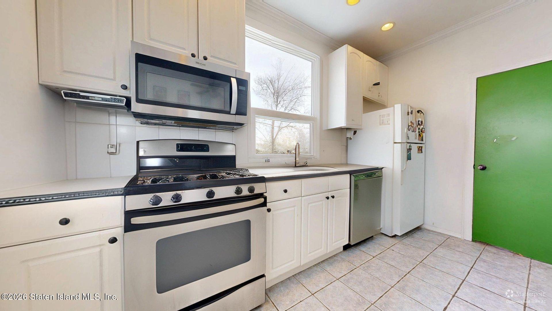 561 Delafield Avenue, Staten Island, NY, 10310 image 8