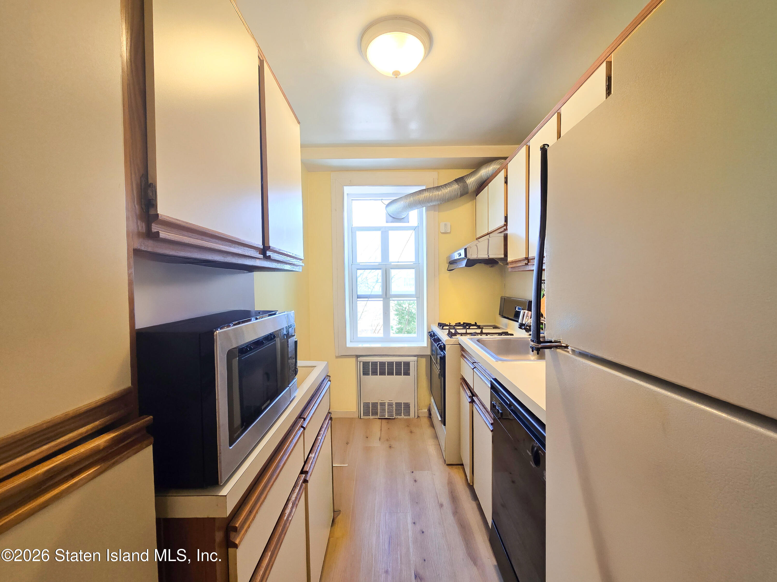 140-35 Burden Crest 504, Queens, NY, 11435 image 6
