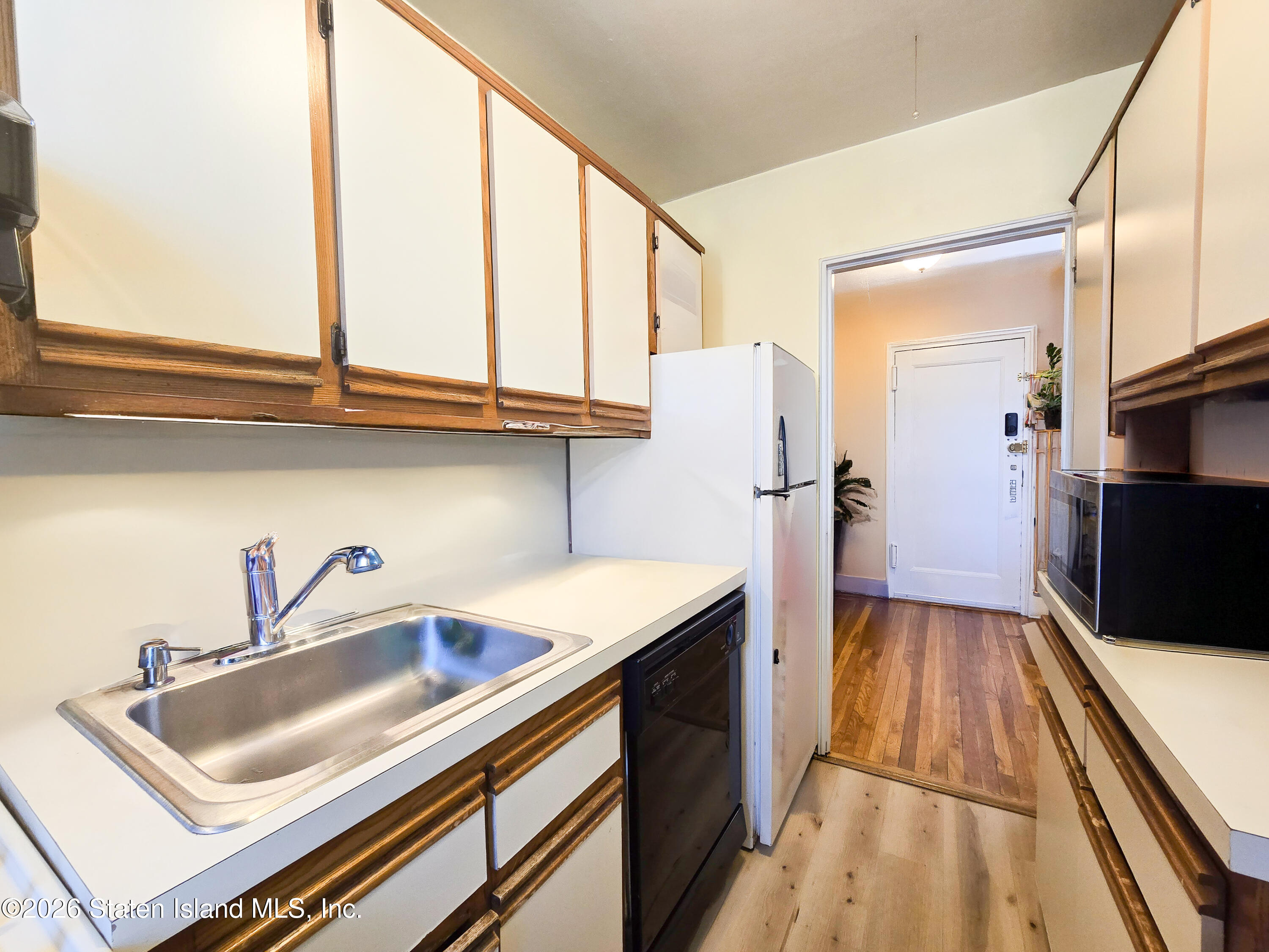 140-35 Burden Crest 504, Queens, NY, 11435 image 9