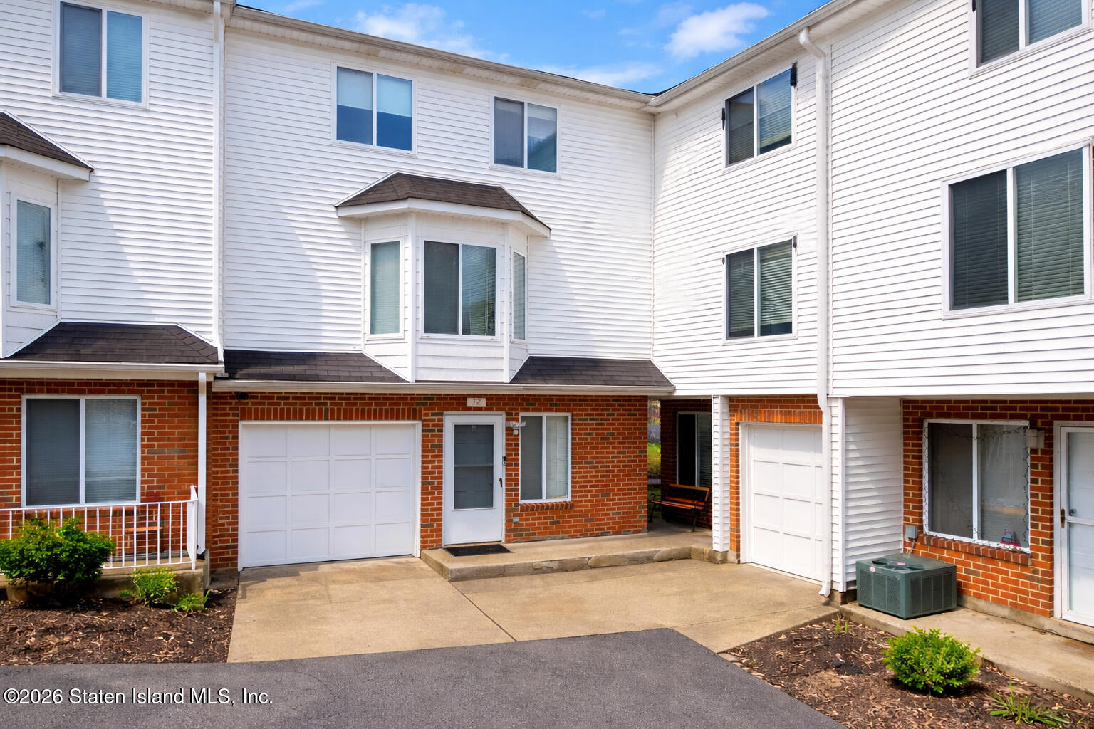 32 Amanda Court Image 2