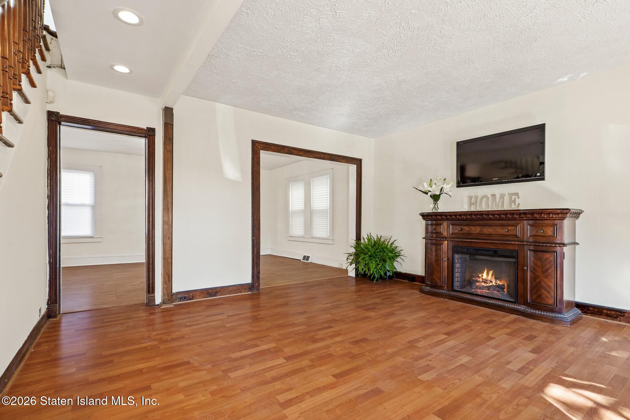 50 Sharpe Avenue Image 3