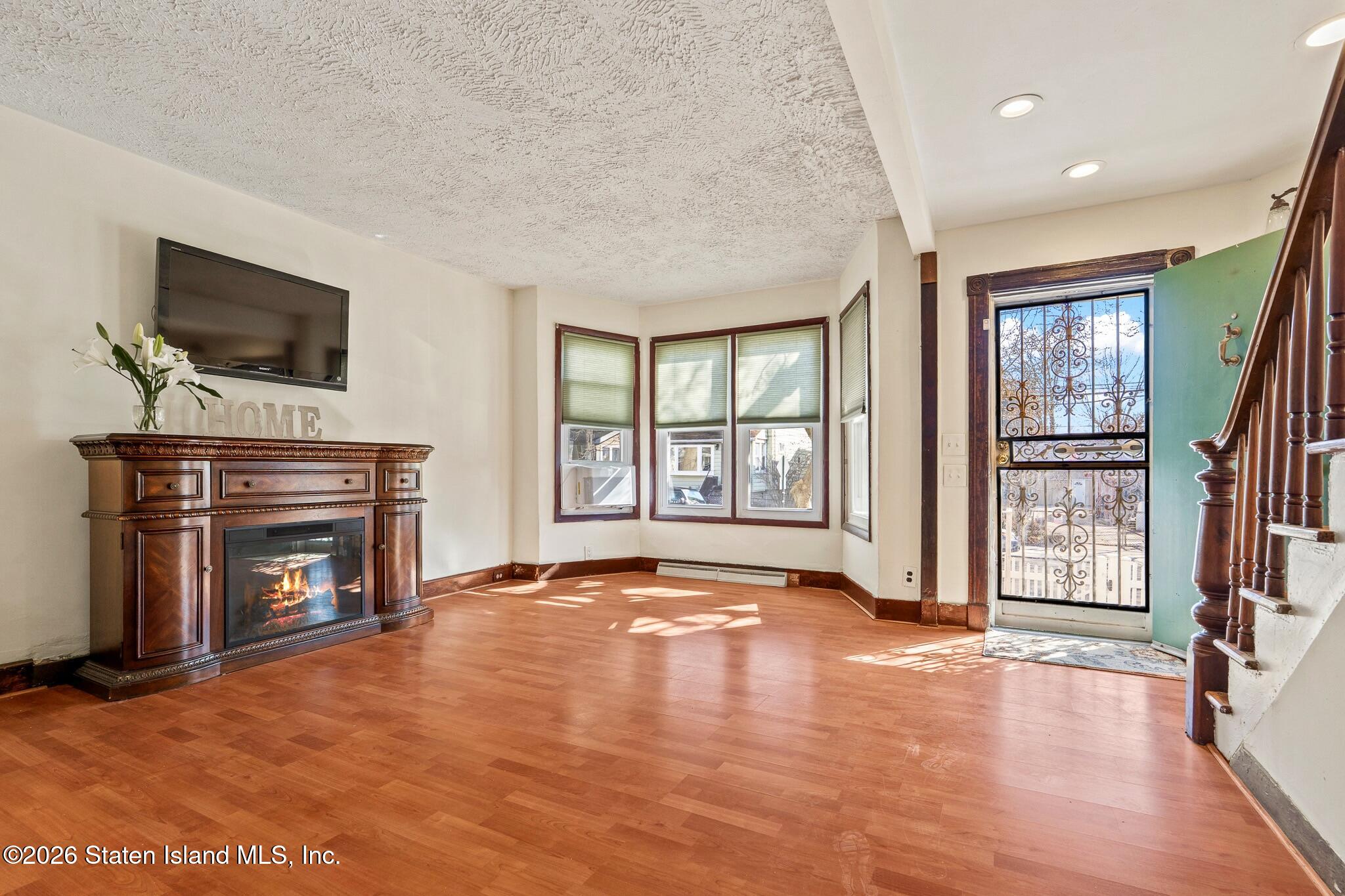 50 Sharpe Avenue Image 5