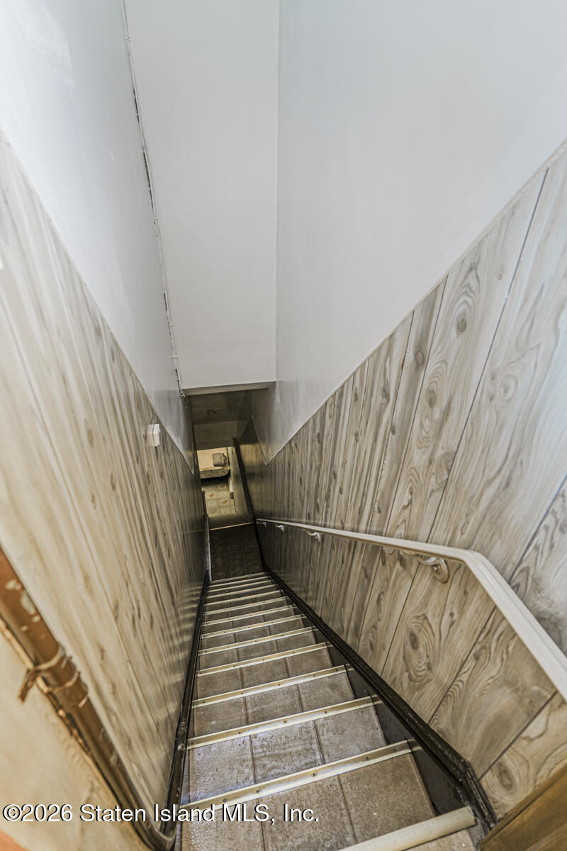 106 Gatling Place Image 1