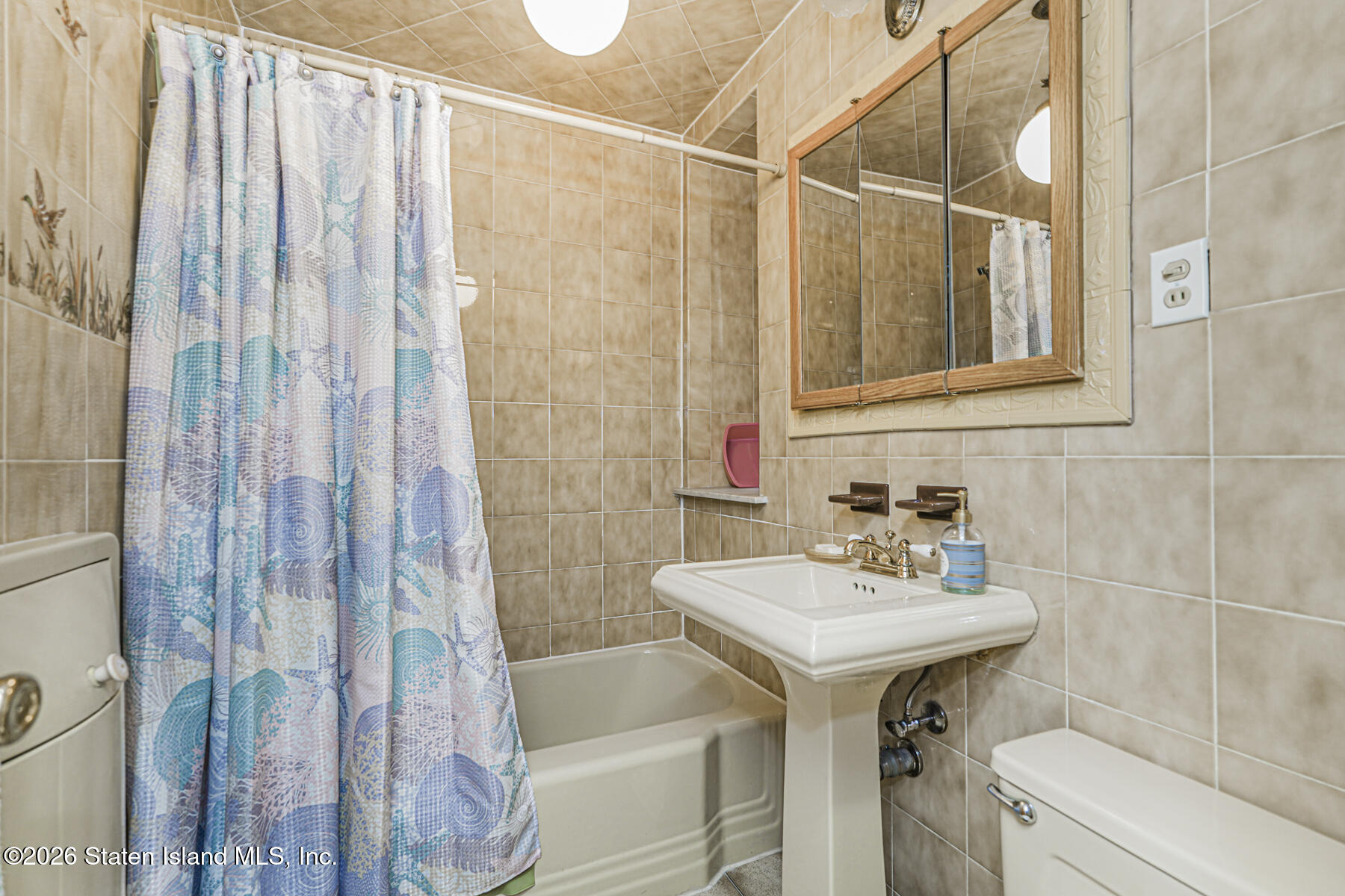 106 Gatling Place Image 4