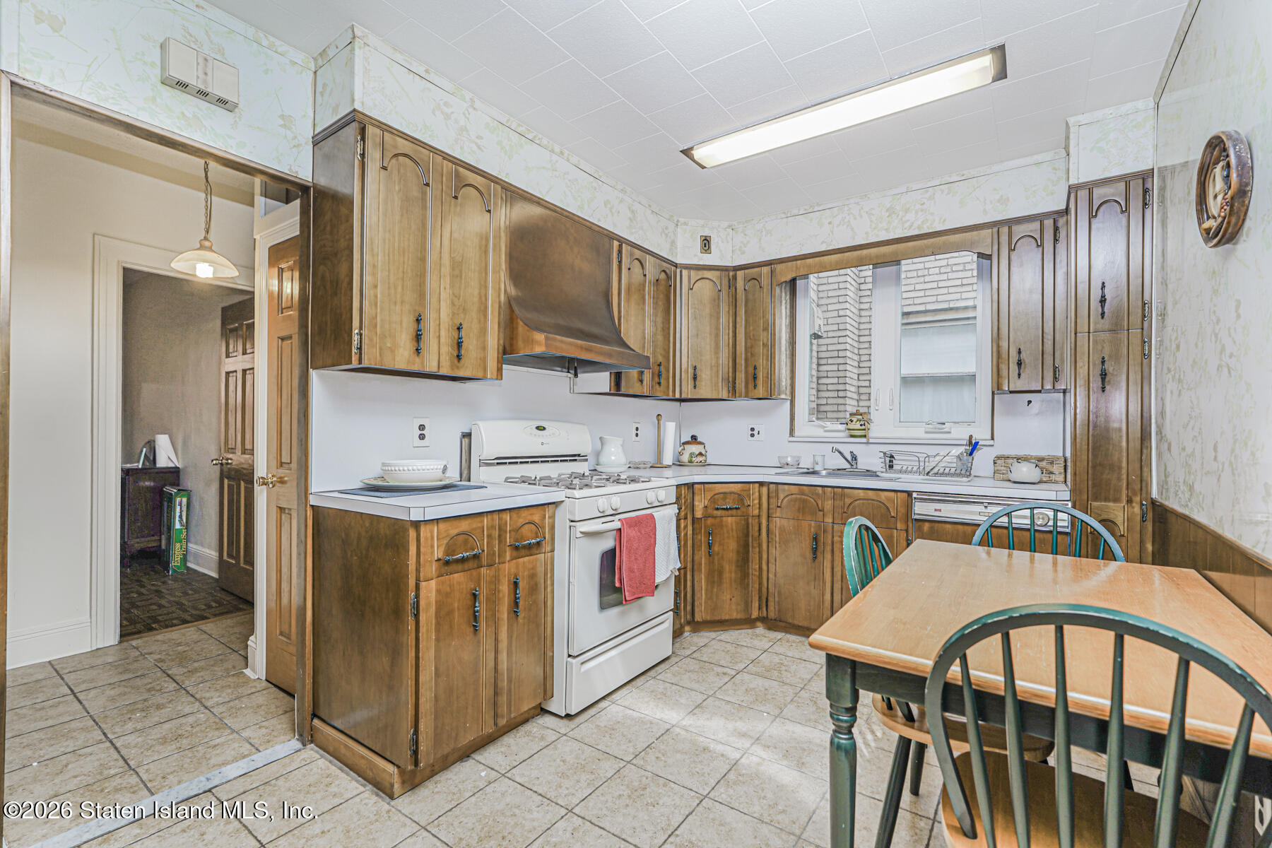 106 Gatling Place, Brooklyn, NY, 11209 image 13