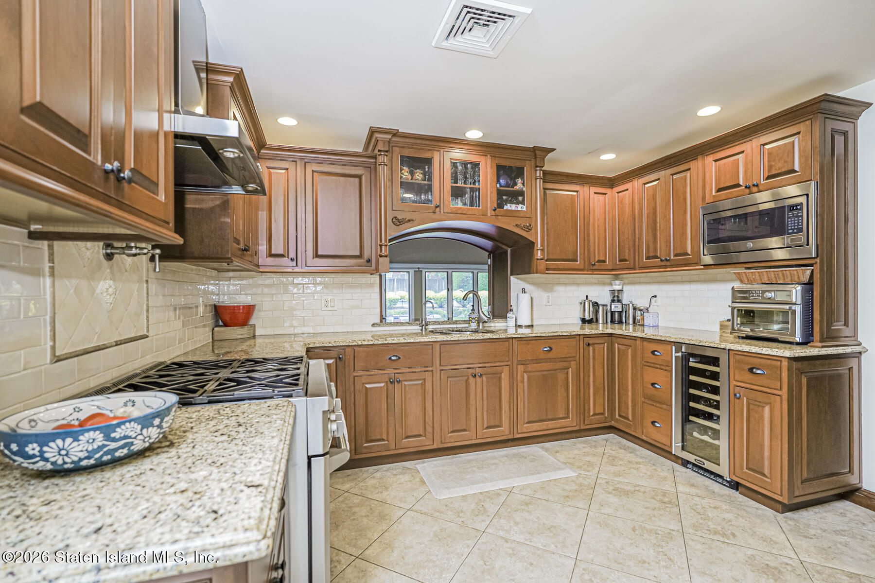 713 Edgegrove Avenue, Staten Island, NY, 10312 image 19