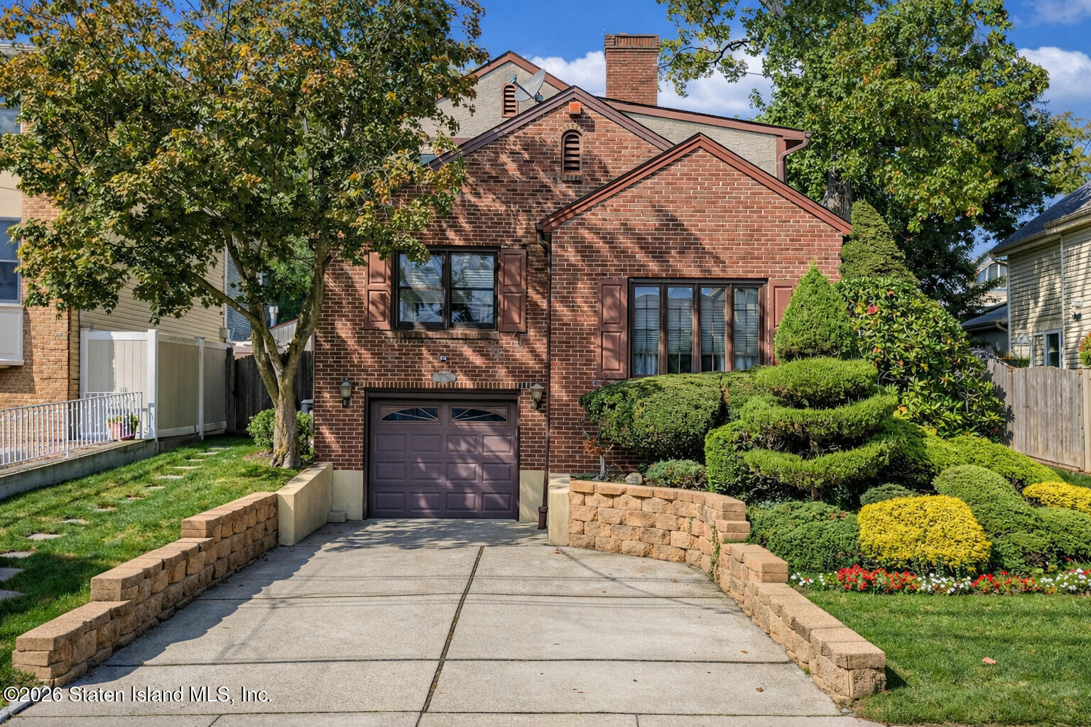 713 Edgegrove Avenue Image 1