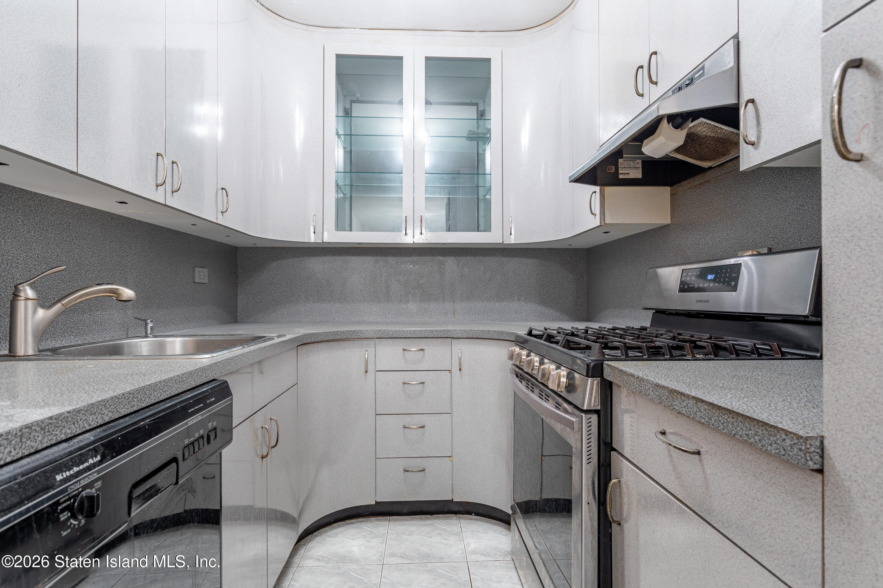 2727 Ocean Parkway B10 Image 1