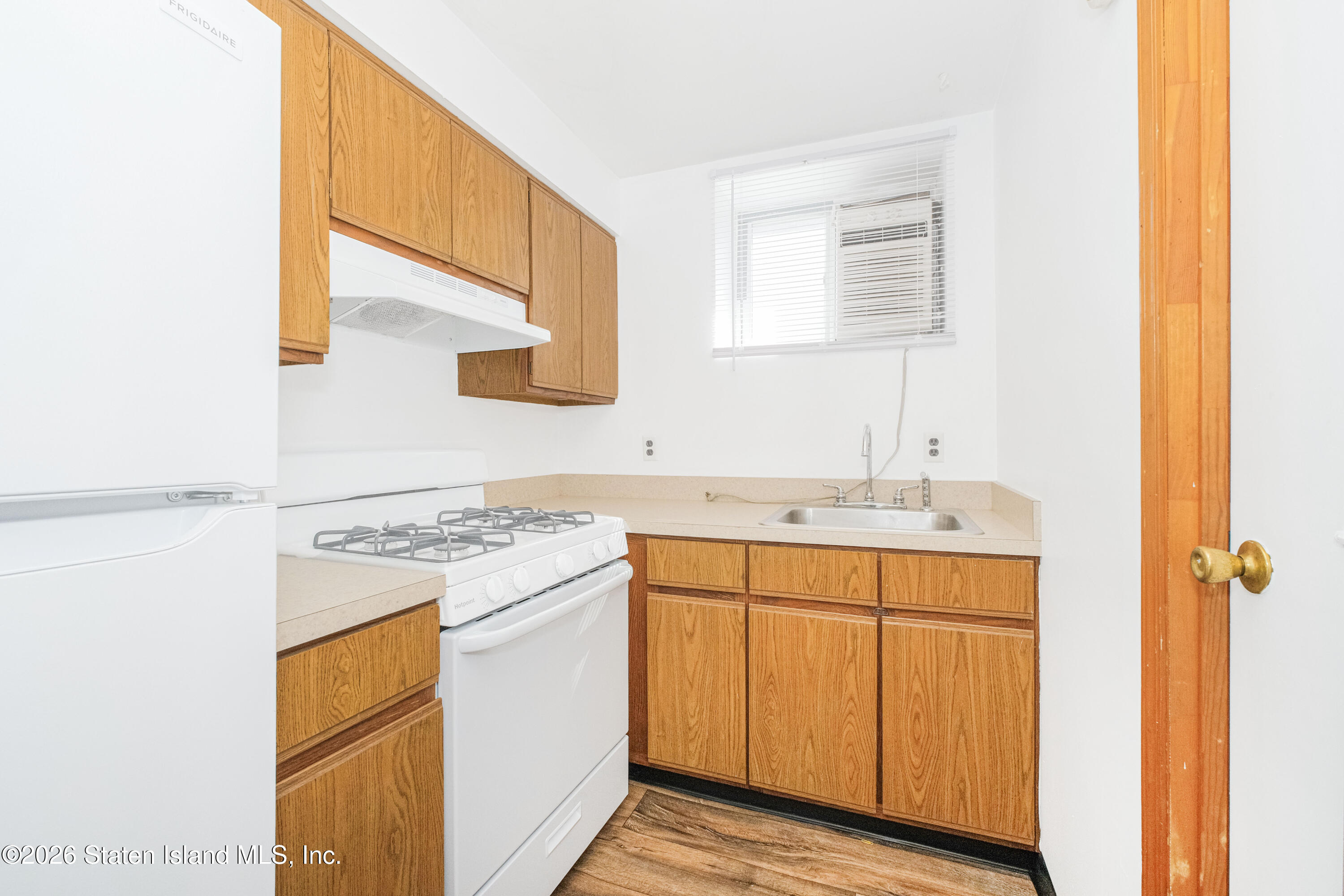 176-178 Cedar Avenue, Staten Island, NY, 10305 image 8