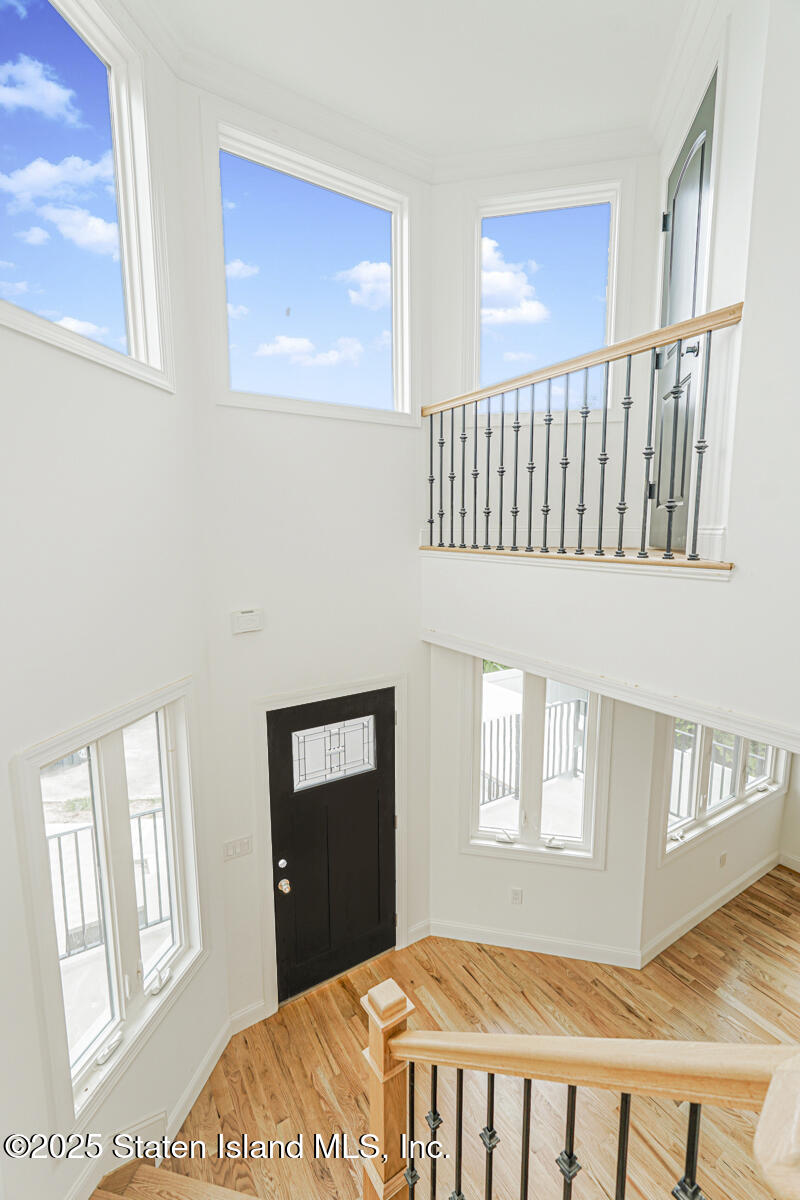 518 Bradford Avenue Image 5