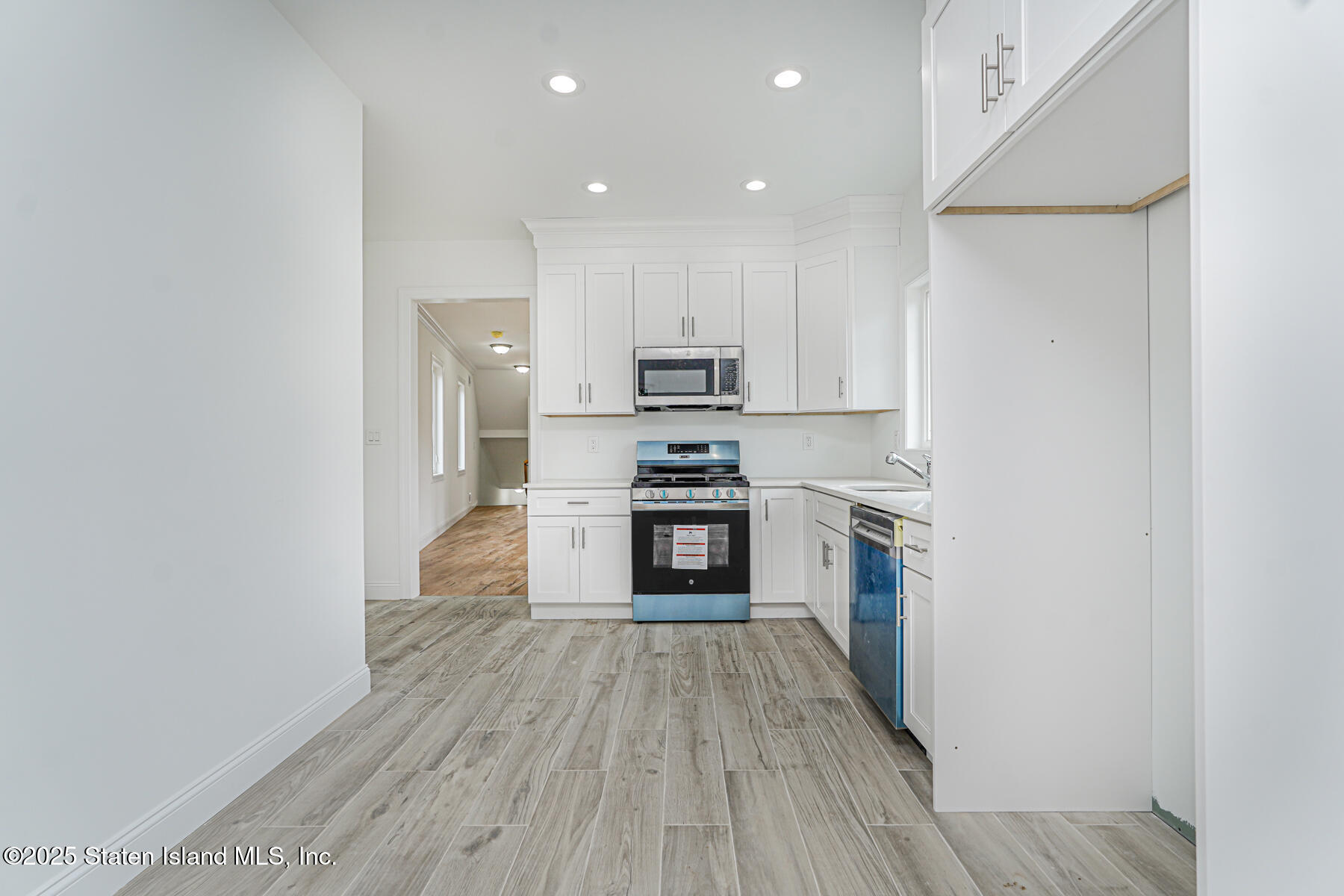 518 Bradford Avenue, Staten Island, NY, 10309 image 13