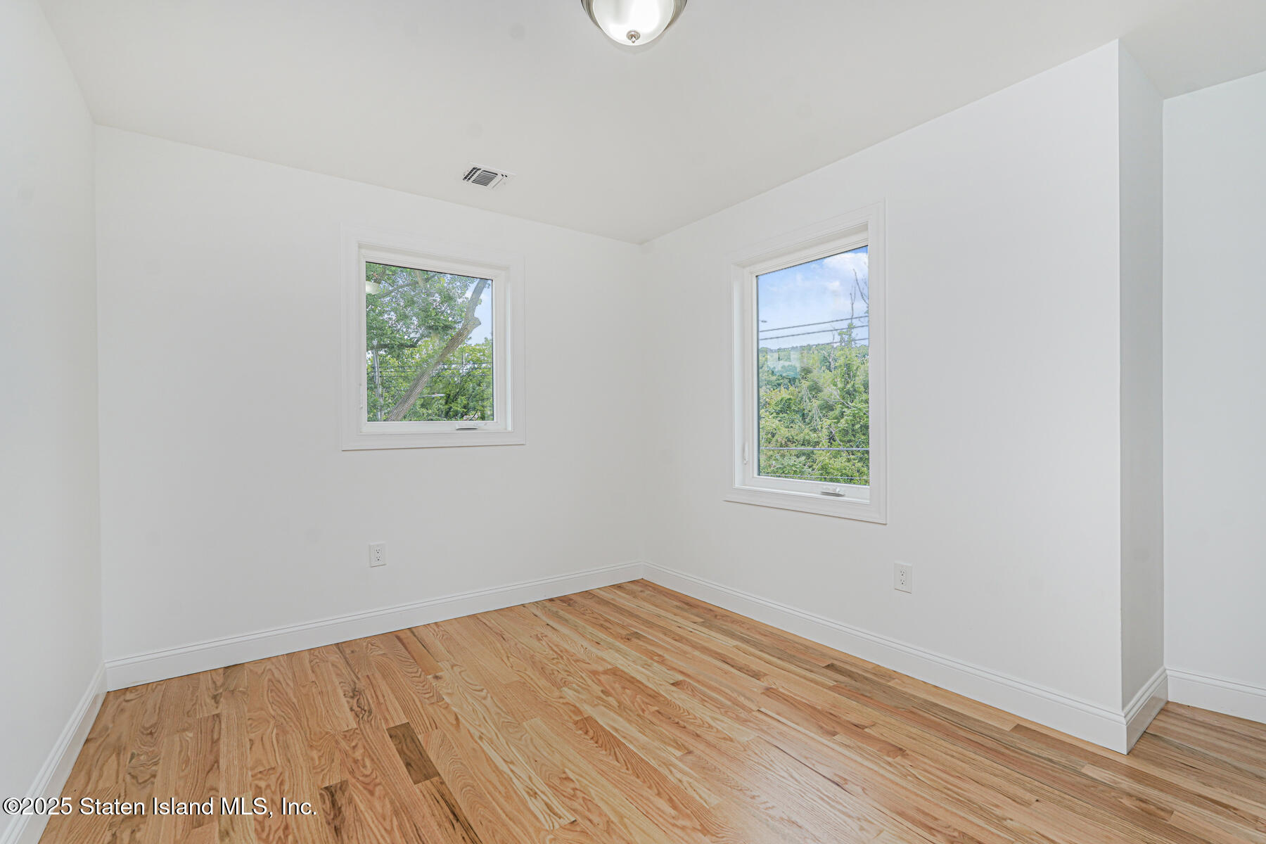 518 Bradford Avenue, Staten Island, NY, 10309 image 32