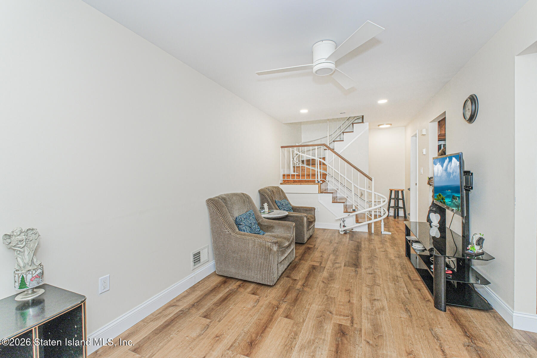 28 Jamie Lane, Staten Island, NY, 10312 image 8