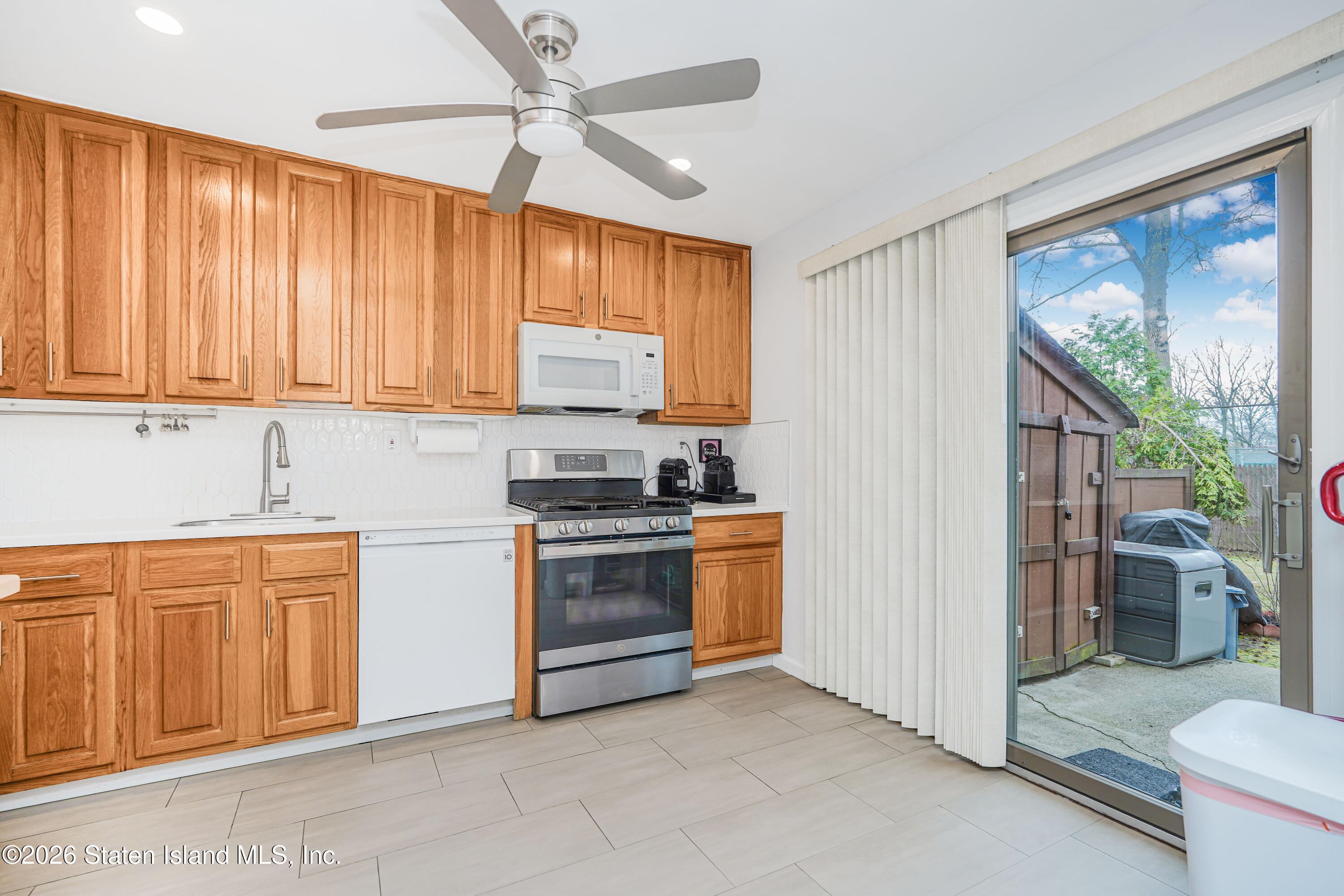 82 Belmar Drive, Staten Island, NY, 10314 image 7