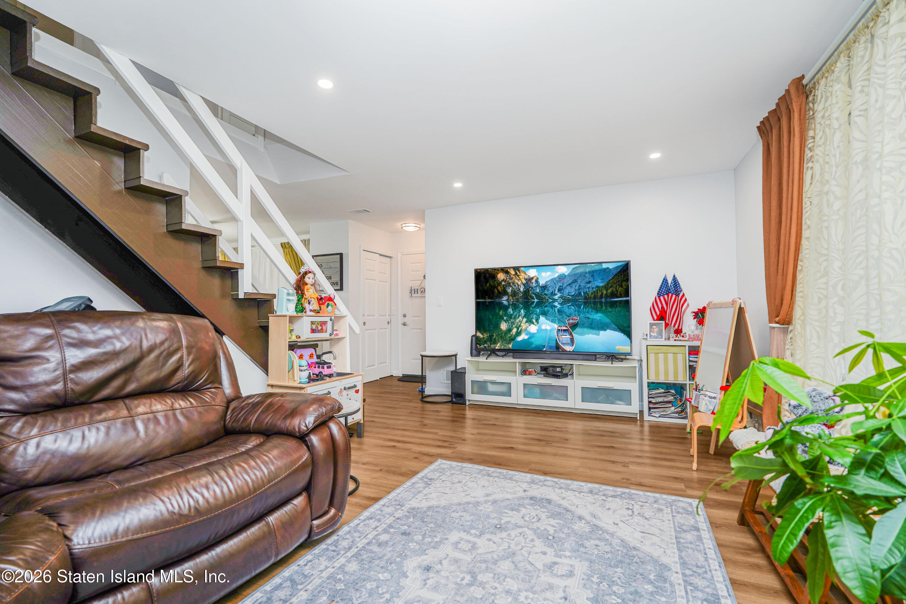 82 Belmar Drive, Staten Island, NY, 10314 image 16