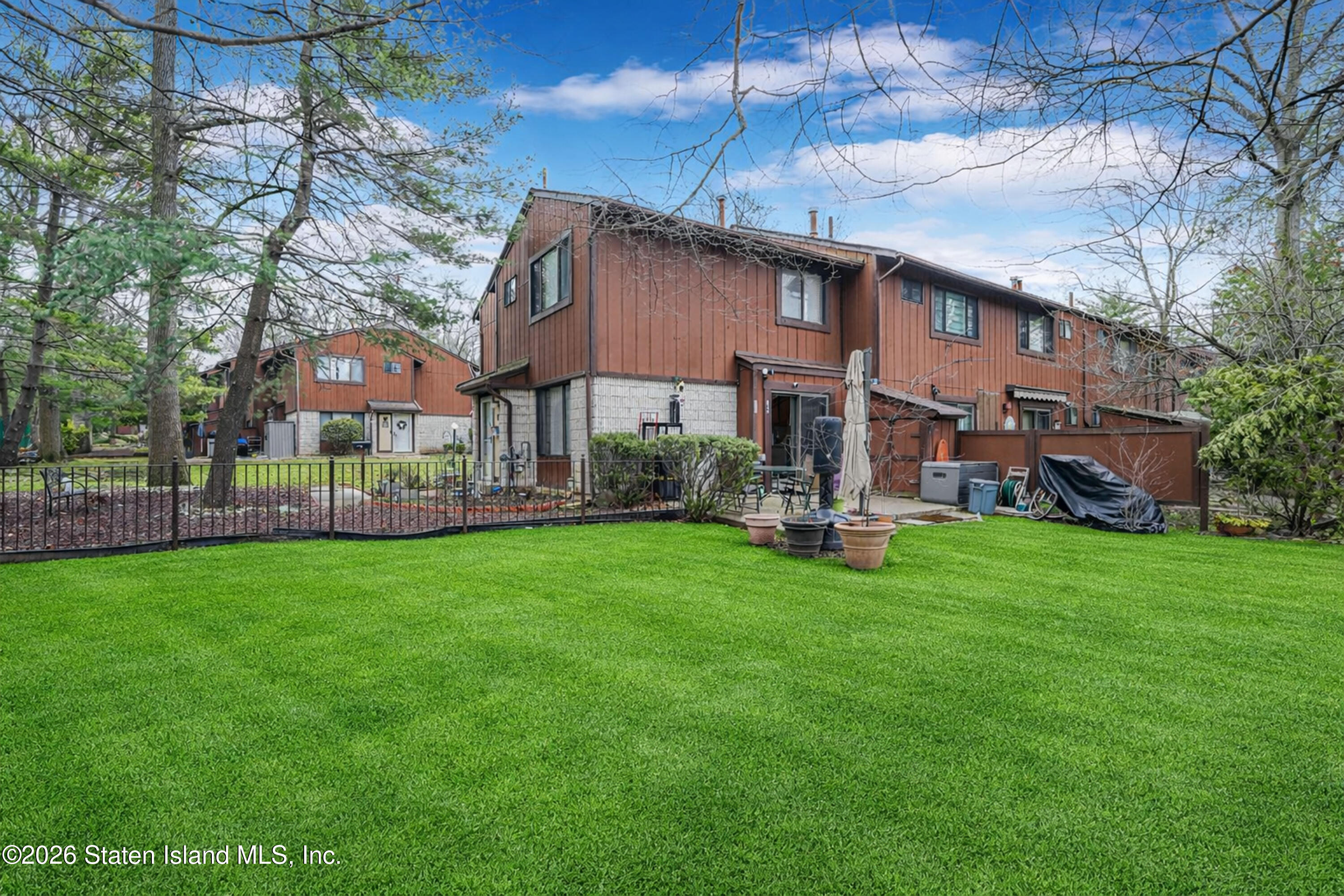 82 Belmar Drive Image 5