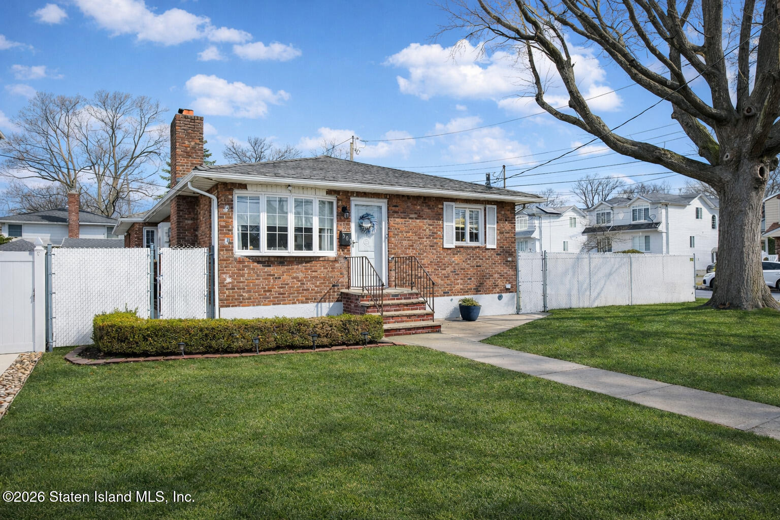 503 Falcon Avenue Image 3