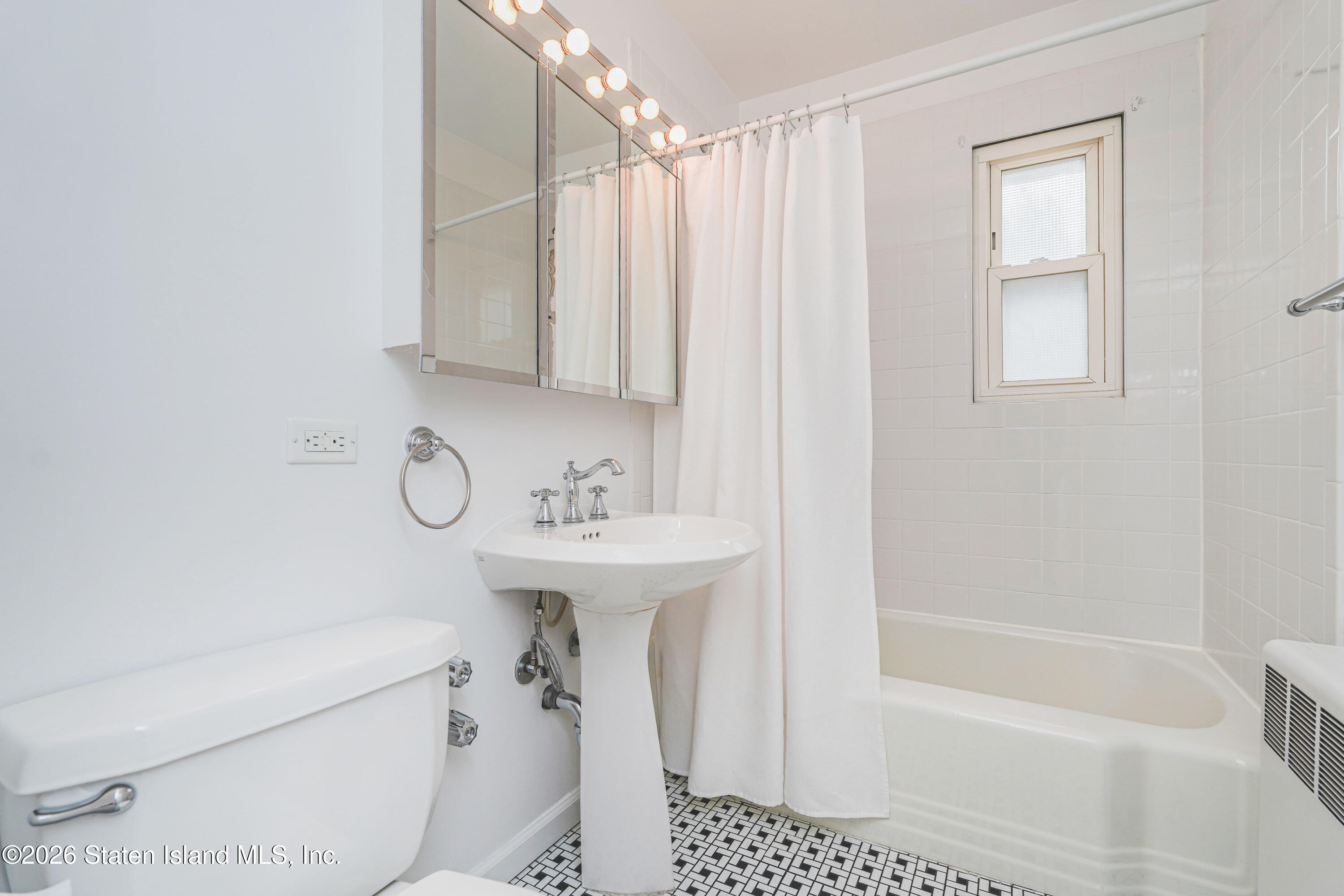 175 Arlo Road A, Staten Island, NY, 10301 image 13