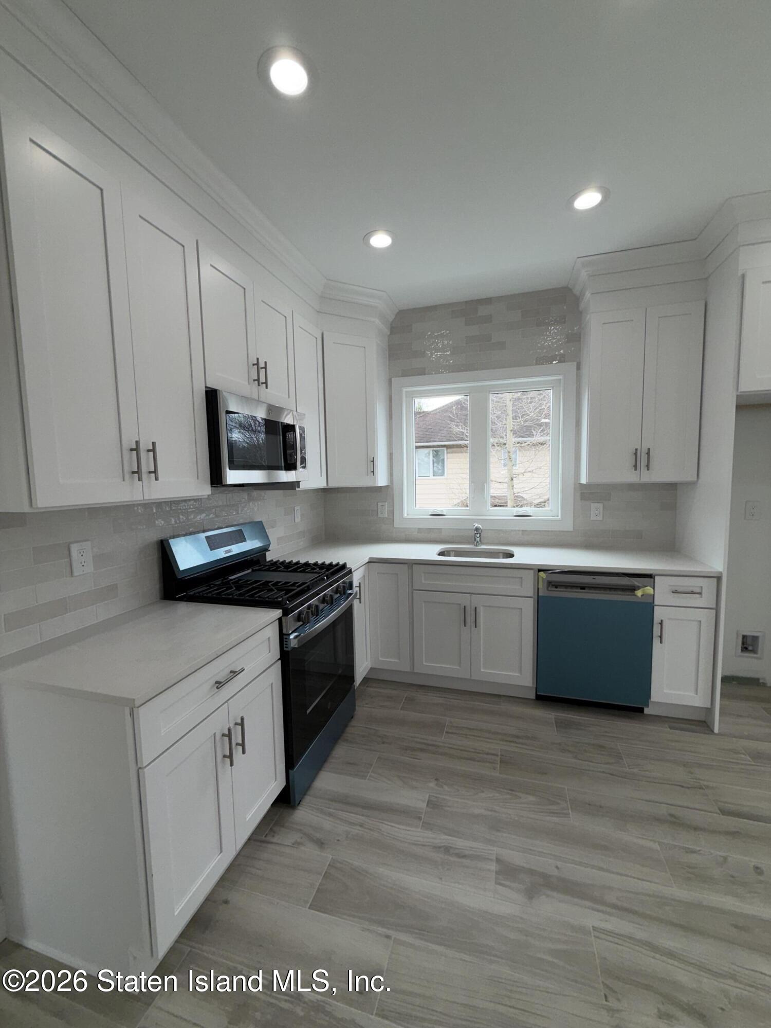 518 Bradford Avenue, Staten Island, NY, 10309 image 9