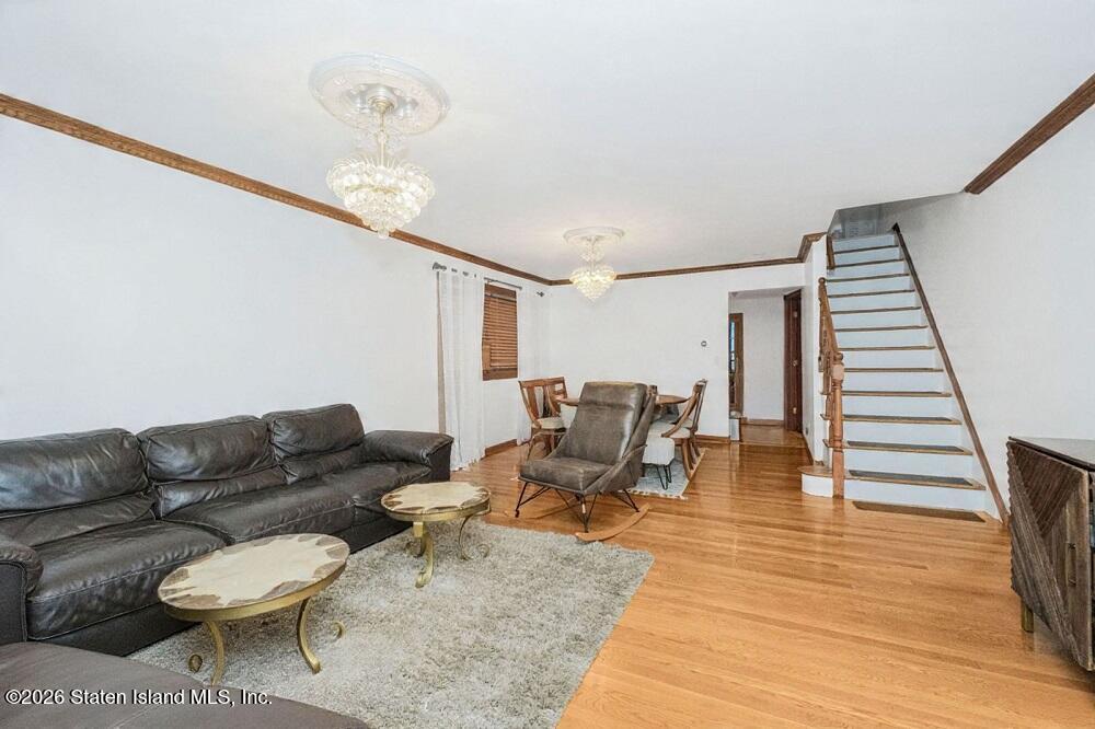 327 Bedford Avenue Image 3