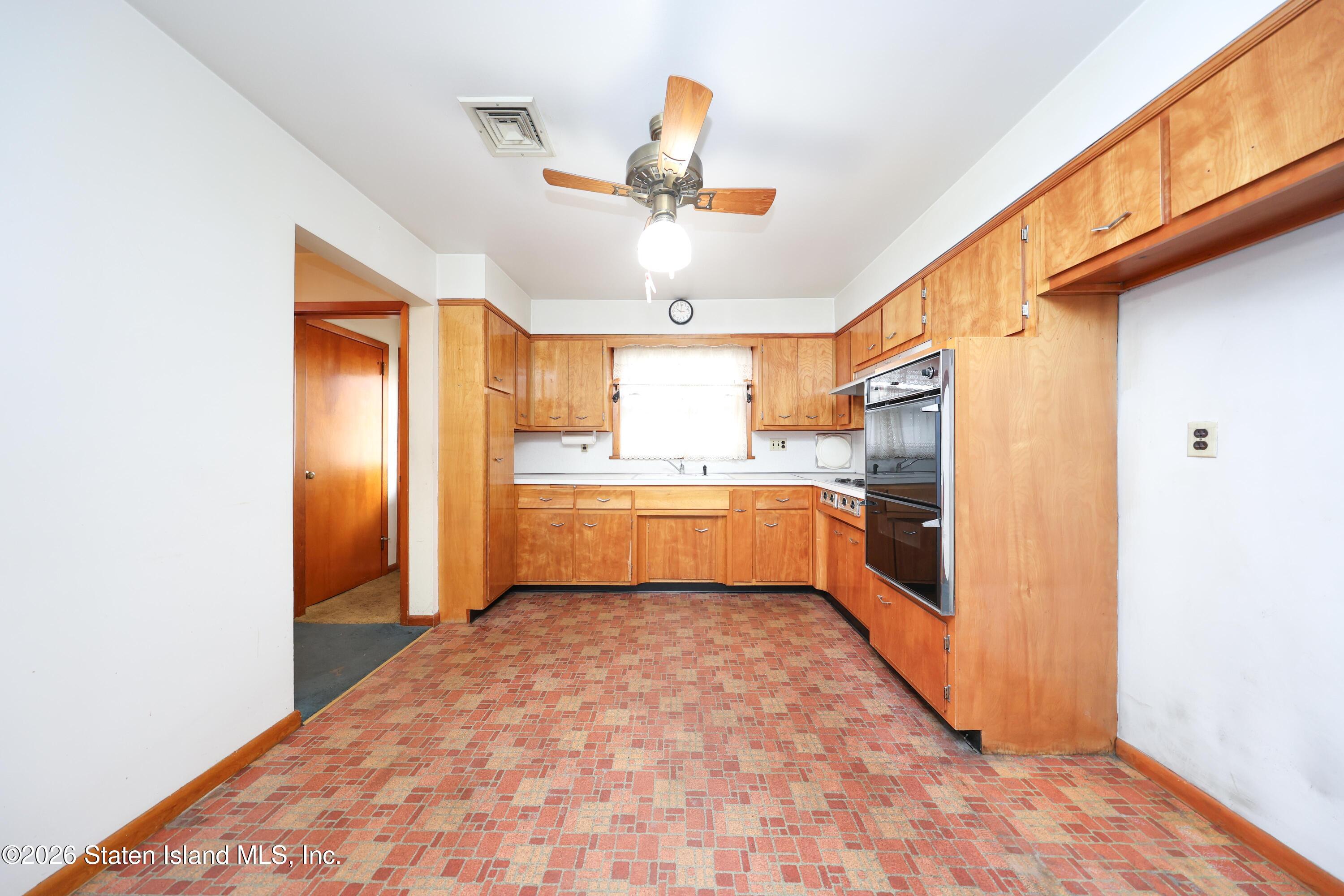 232 Nicholas Avenue, Staten Island, NY, 10302 image 10