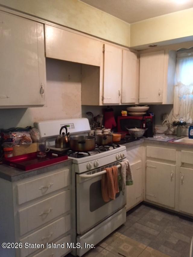 25 Strawberry Lane, Staten Island, NY, 10312 image 6