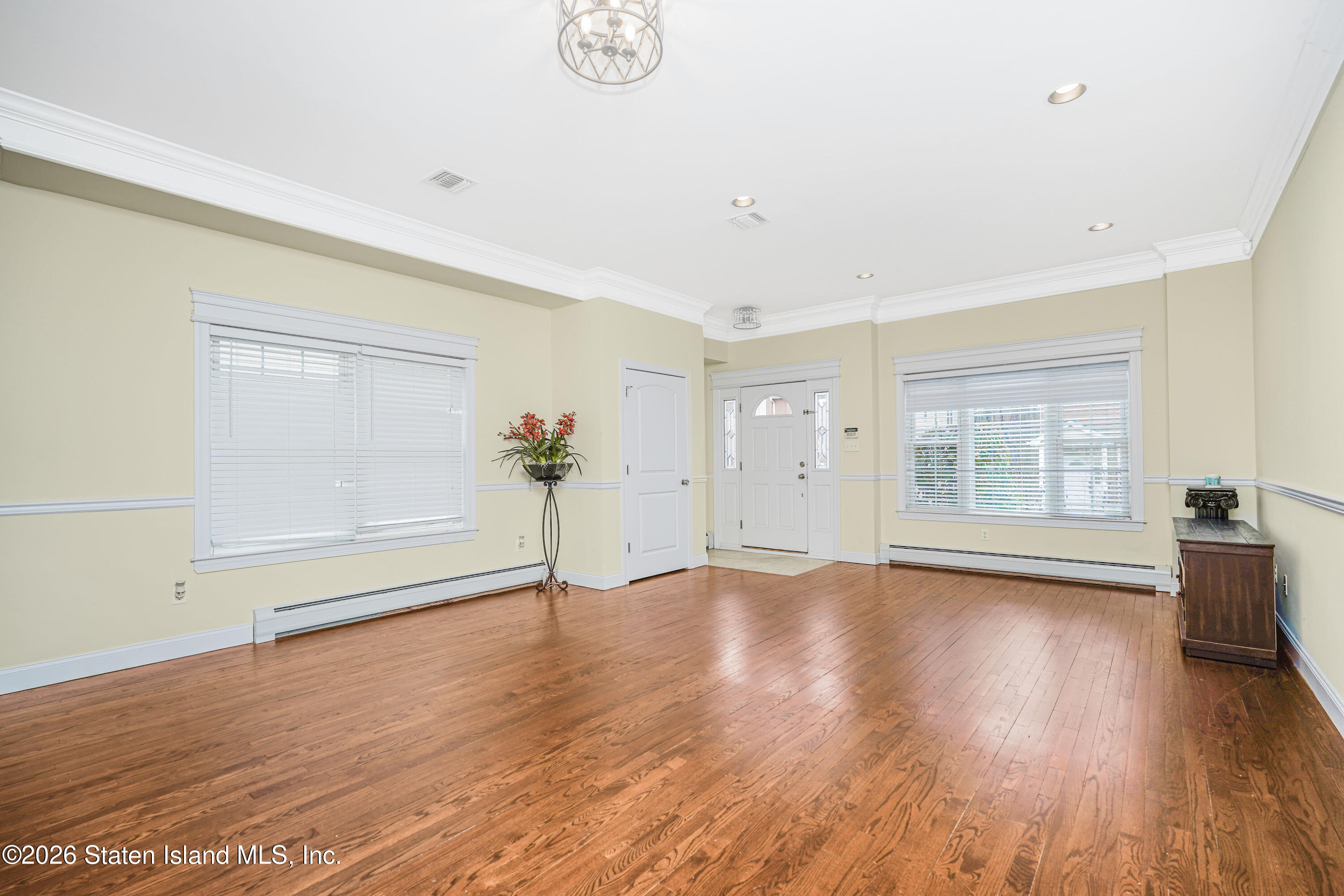 69 El Camino Loop, Staten Island, NY, 10309 image 6
