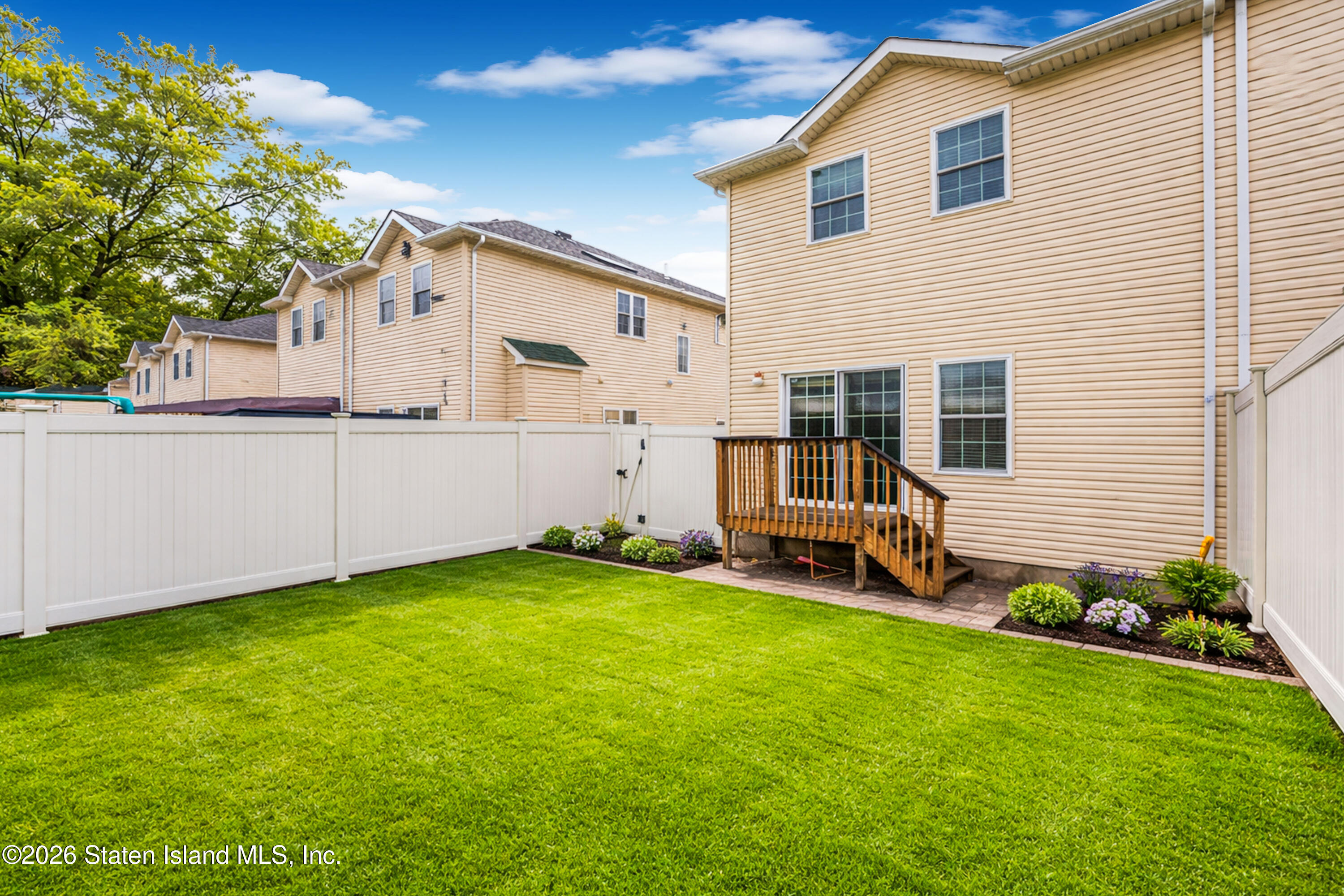 69 El Camino Loop, Staten Island, NY, 10309 image 28