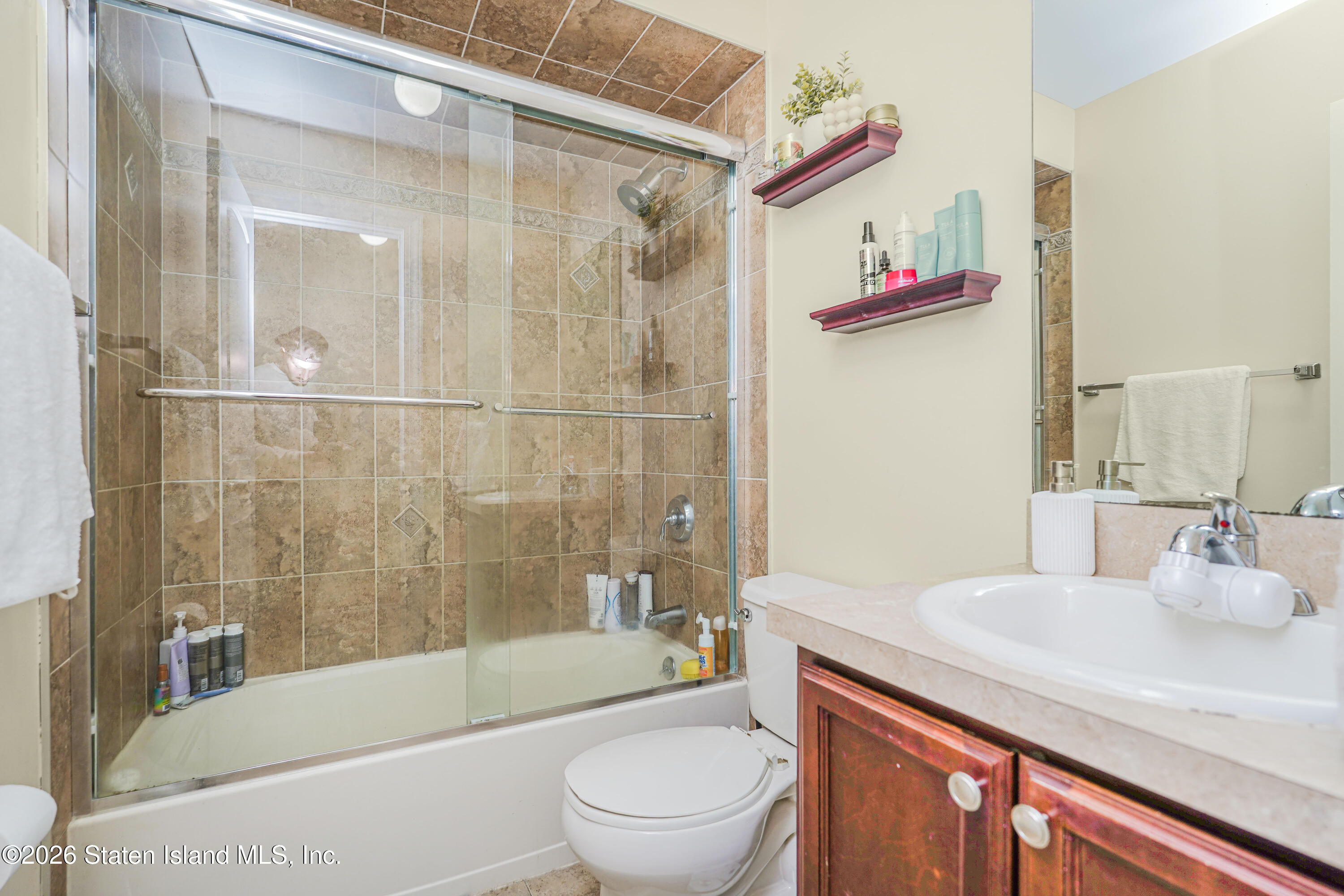 69 El Camino Loop, Staten Island, NY, 10309 image 25