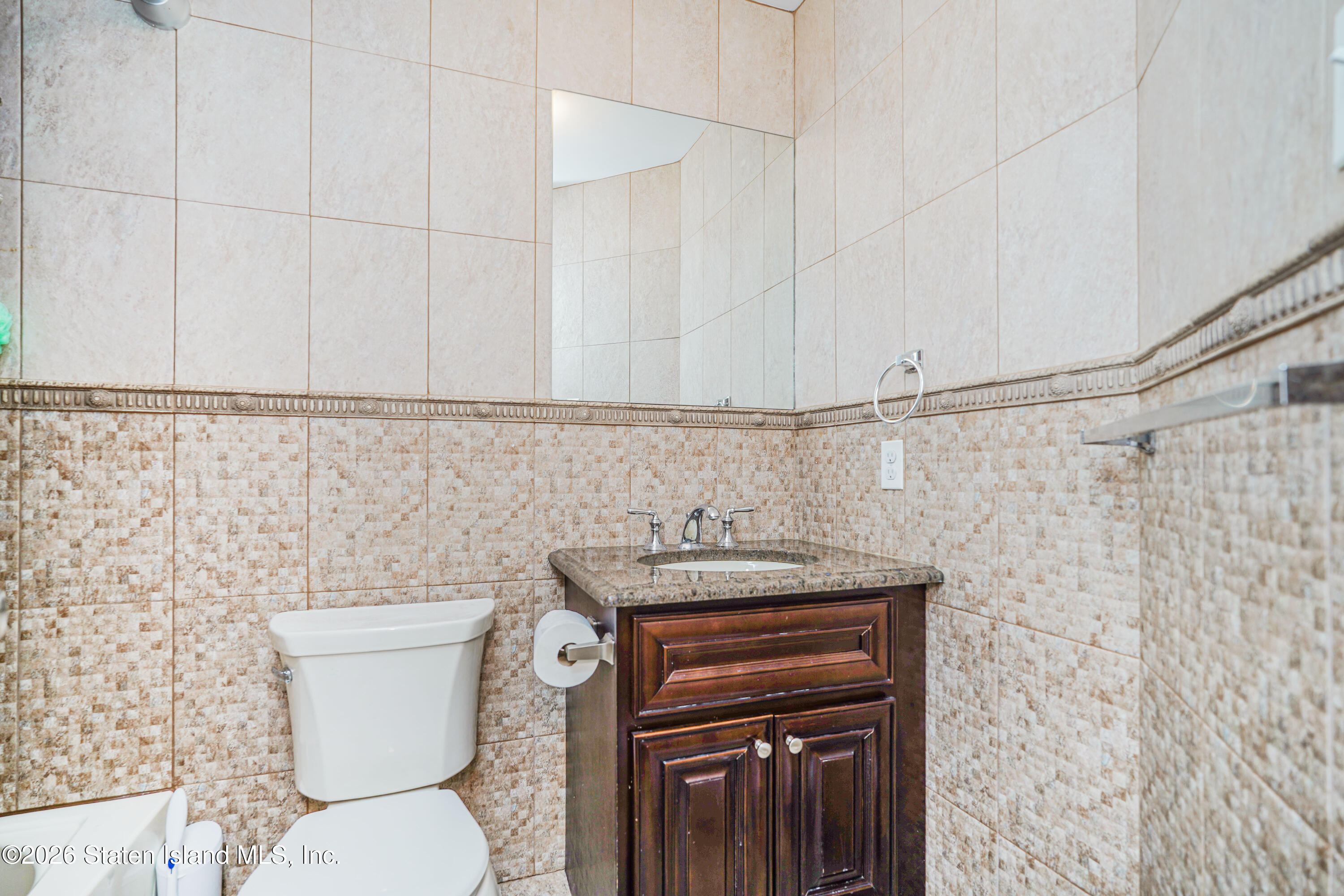 69 El Camino Loop, Staten Island, NY, 10309 image 21