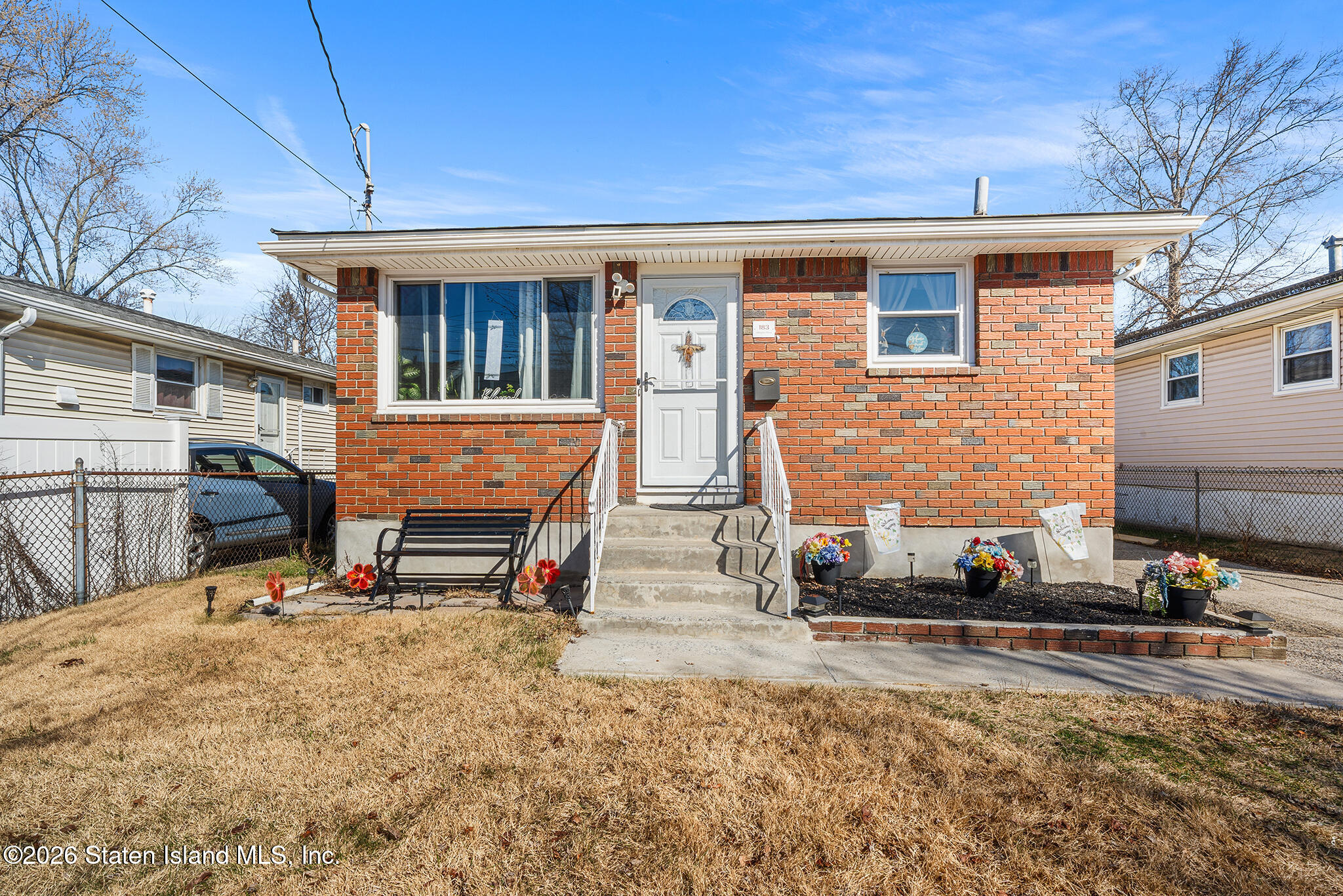 183 Arlington Place Image 1