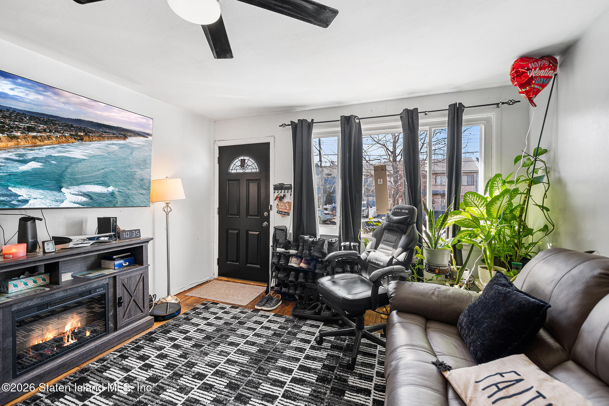 183 Arlington Place Image 5