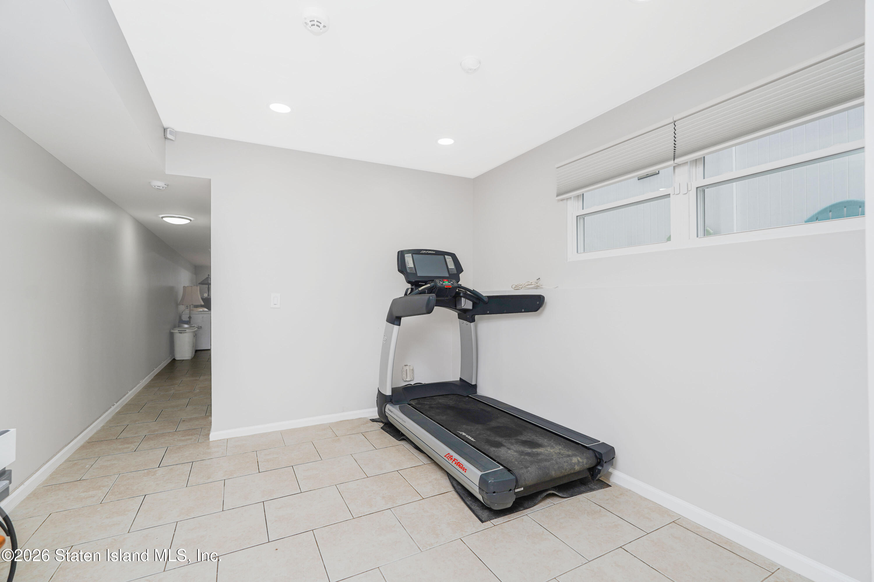 22 Globe Avenue, Staten Island, NY, 10314 image 21
