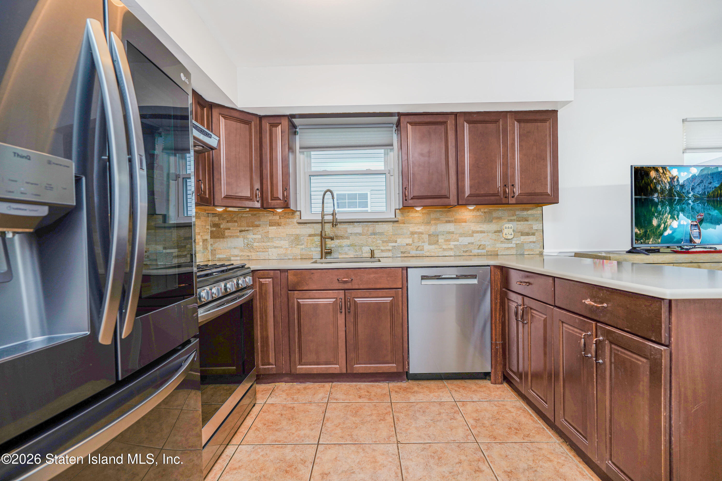 22 Globe Avenue, Staten Island, NY, 10314 image 8