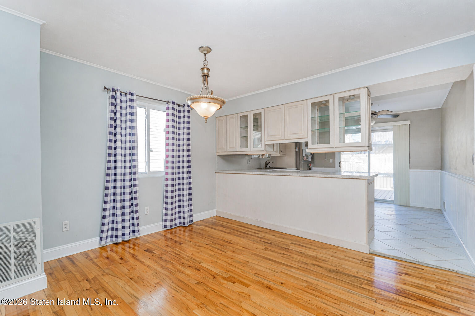 293 Brookfield Avenue Image 5