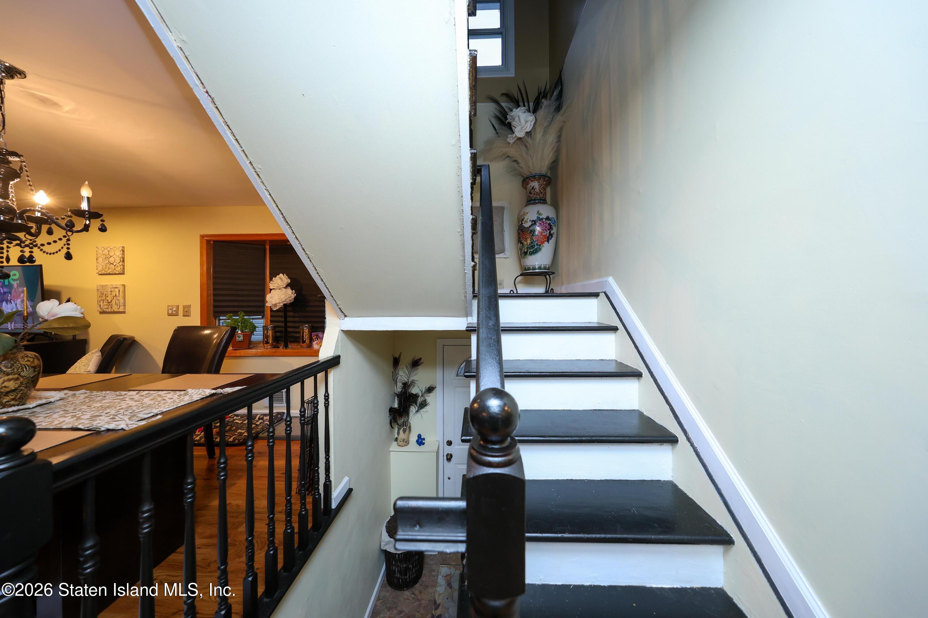 76 S Railroad Avenue, Staten Island, NY, 10305 image 8