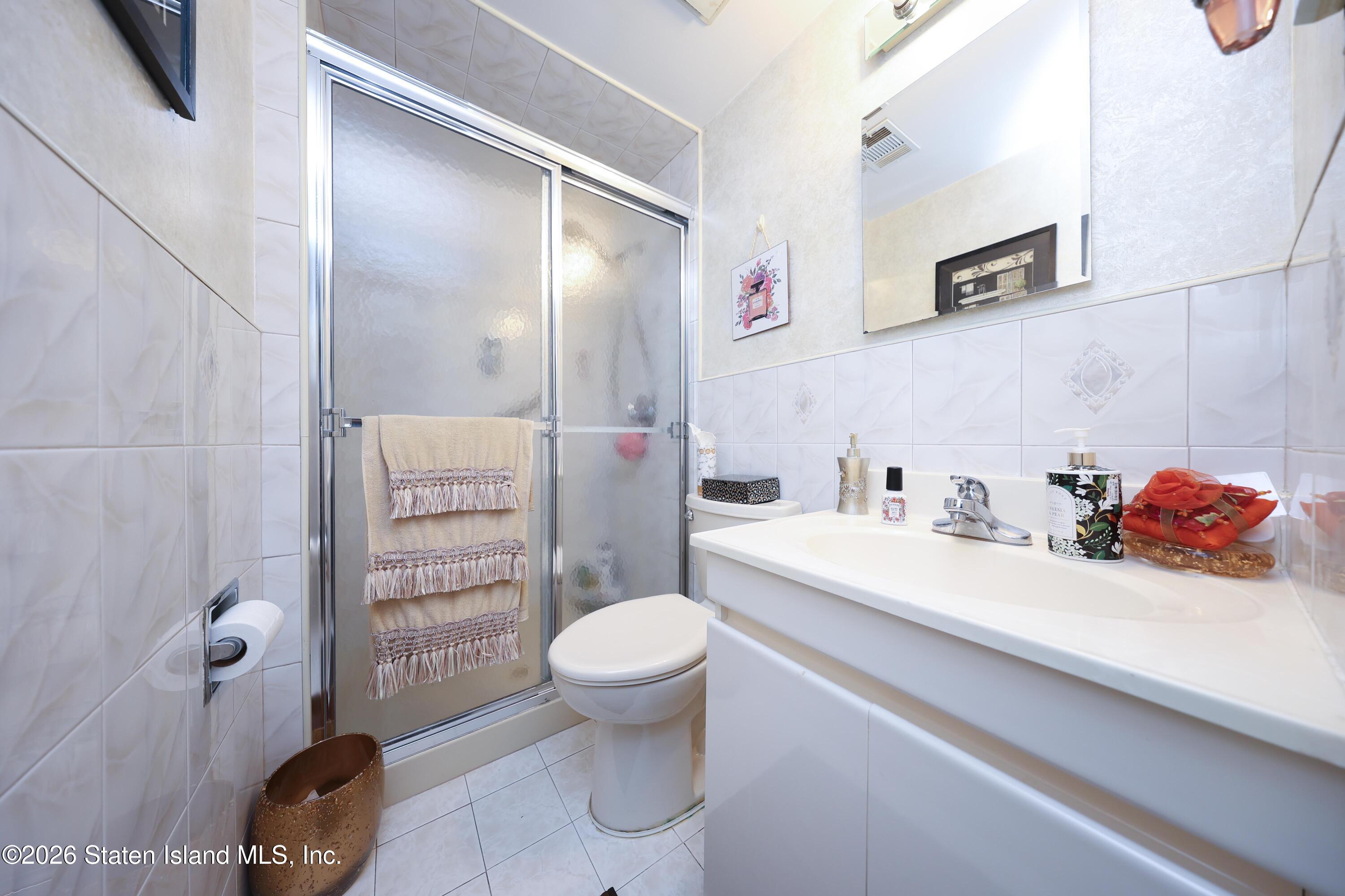 76 S Railroad Avenue, Staten Island, NY, 10305 image 16