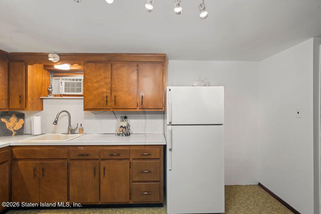 79 Renwick Avenue, Staten Island, NY, 10301 image 30
