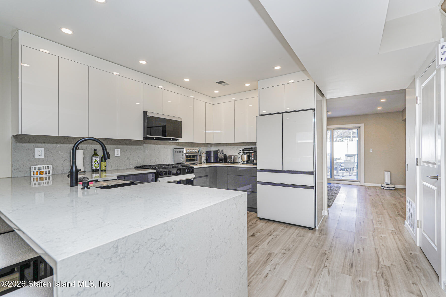 223 Carlyle Green, Staten Island, NY, 10312 image 6