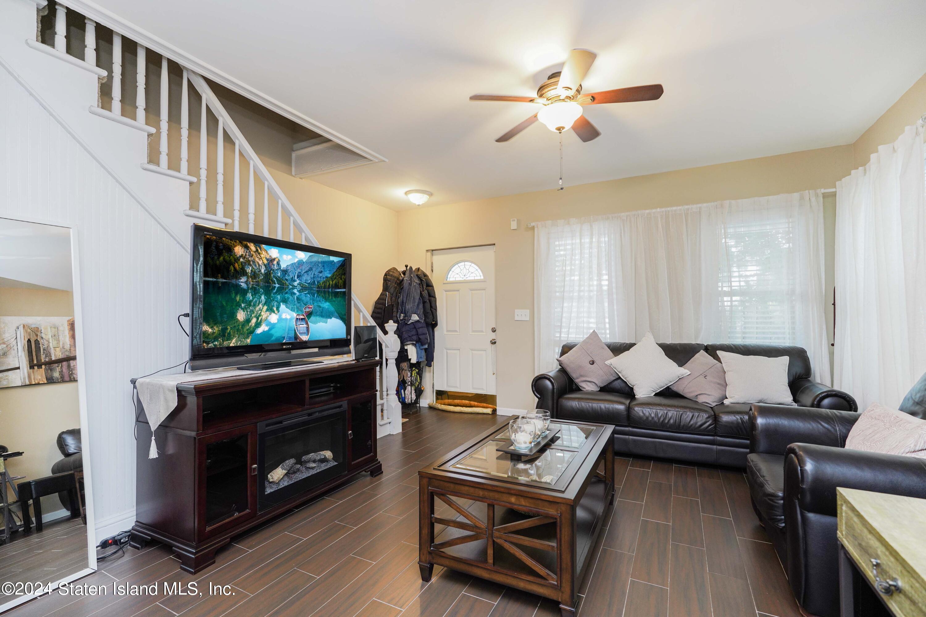 28 Hooker Place, Staten Island, NY, 10302 image 7