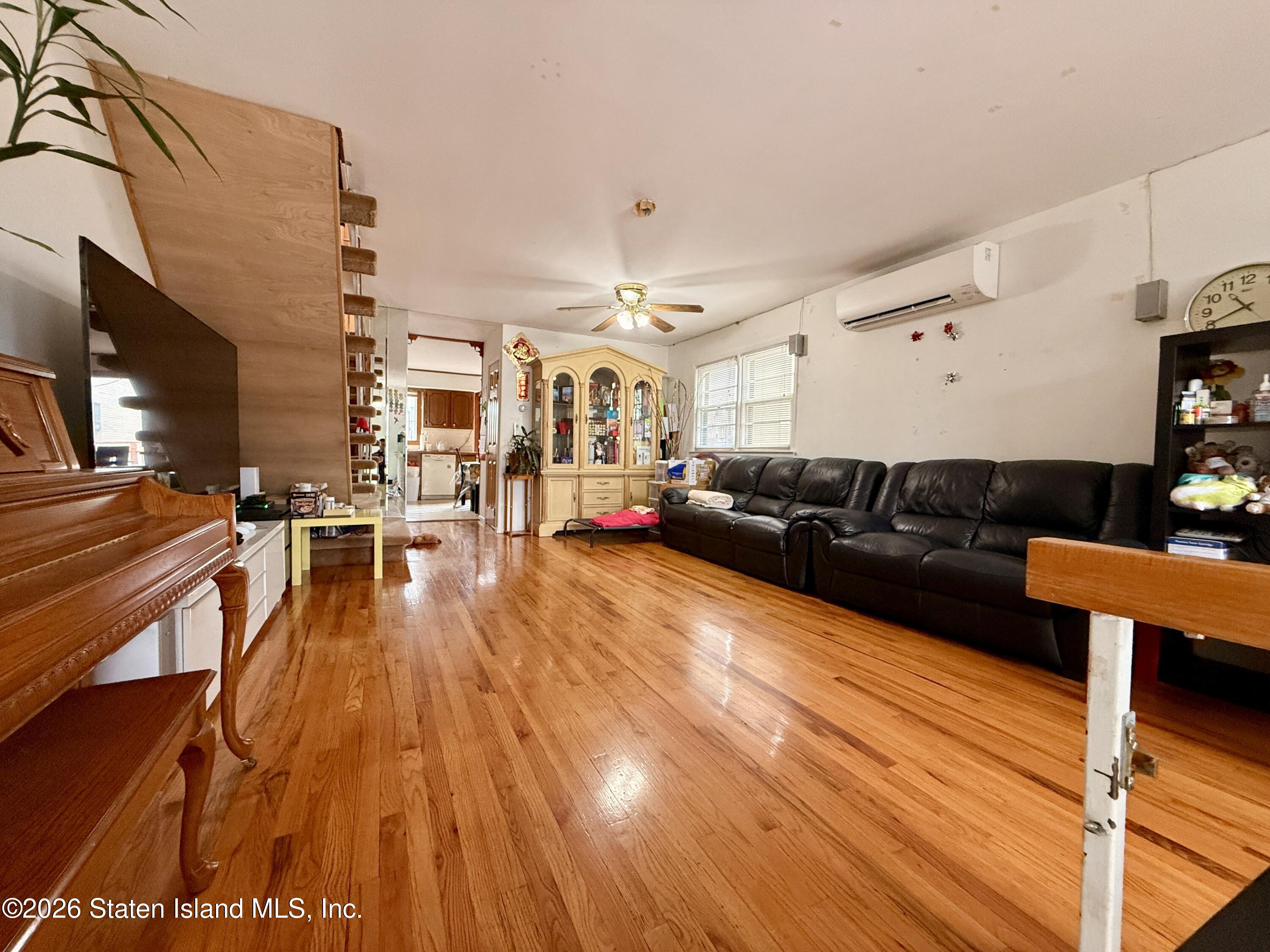 401 Travis Avenue, Staten Island, NY, 10314 image 6
