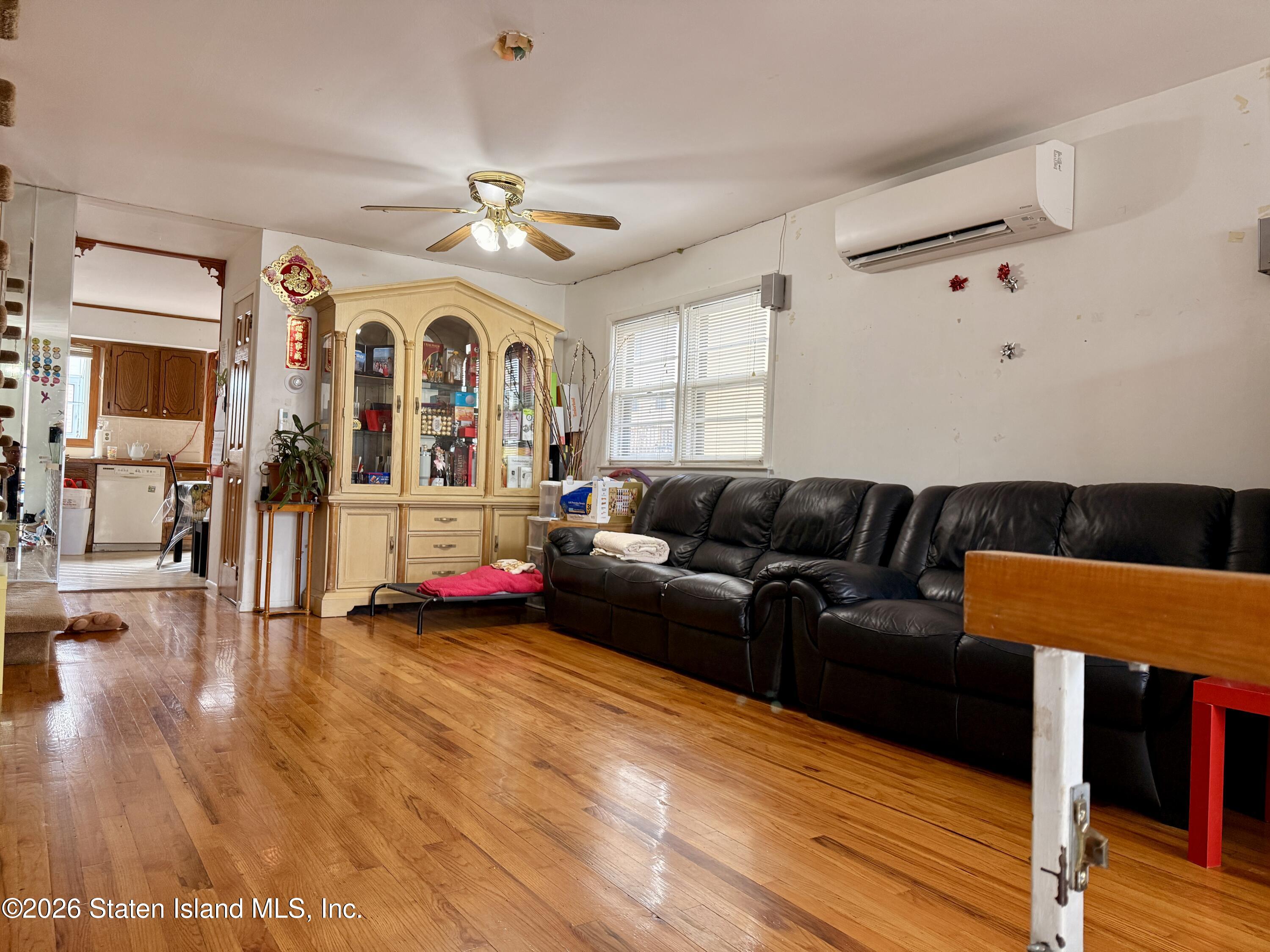 401 Travis Avenue, Staten Island, NY, 10314 image 9