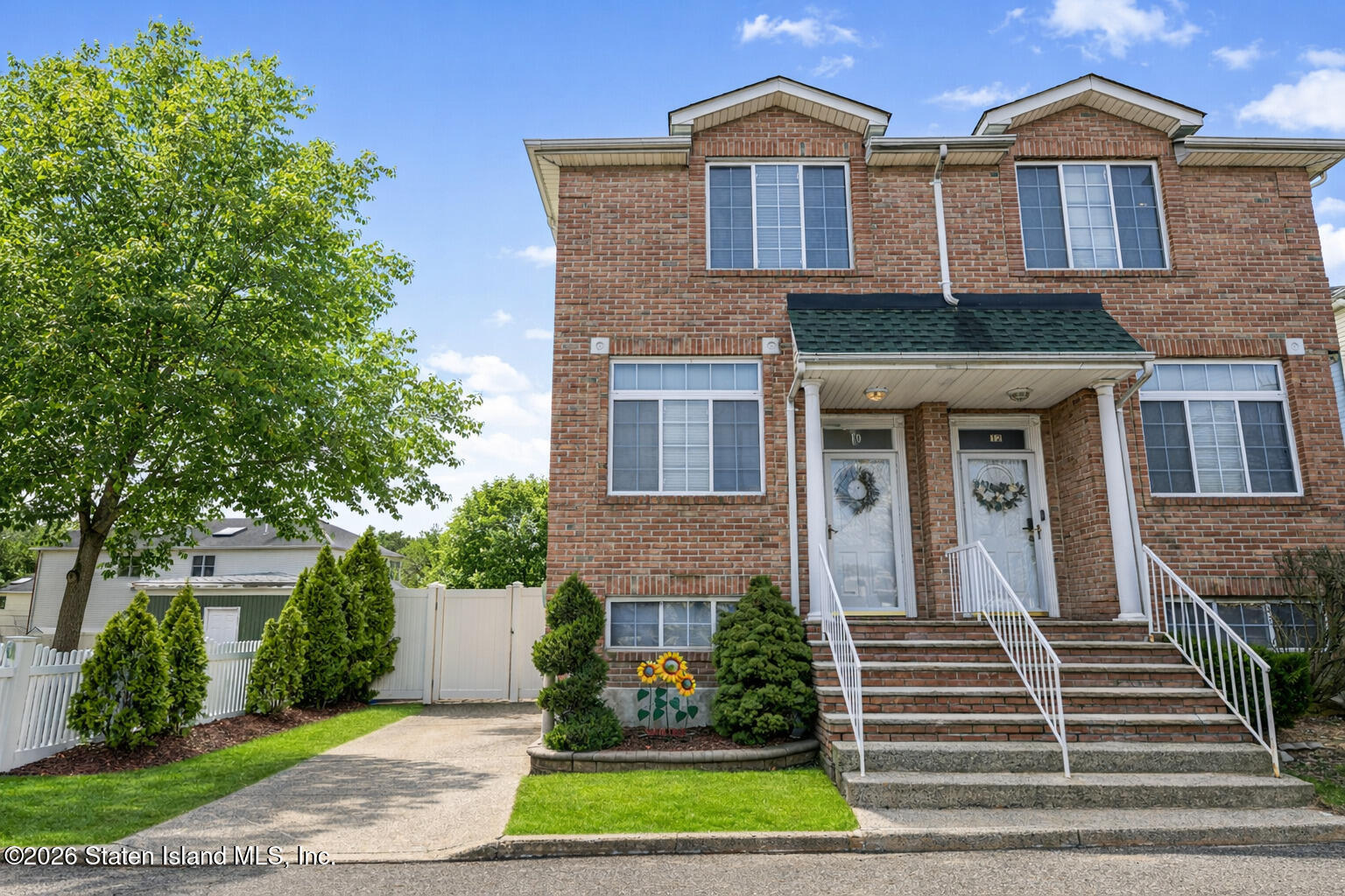 10 Dunhill Lane Image 1