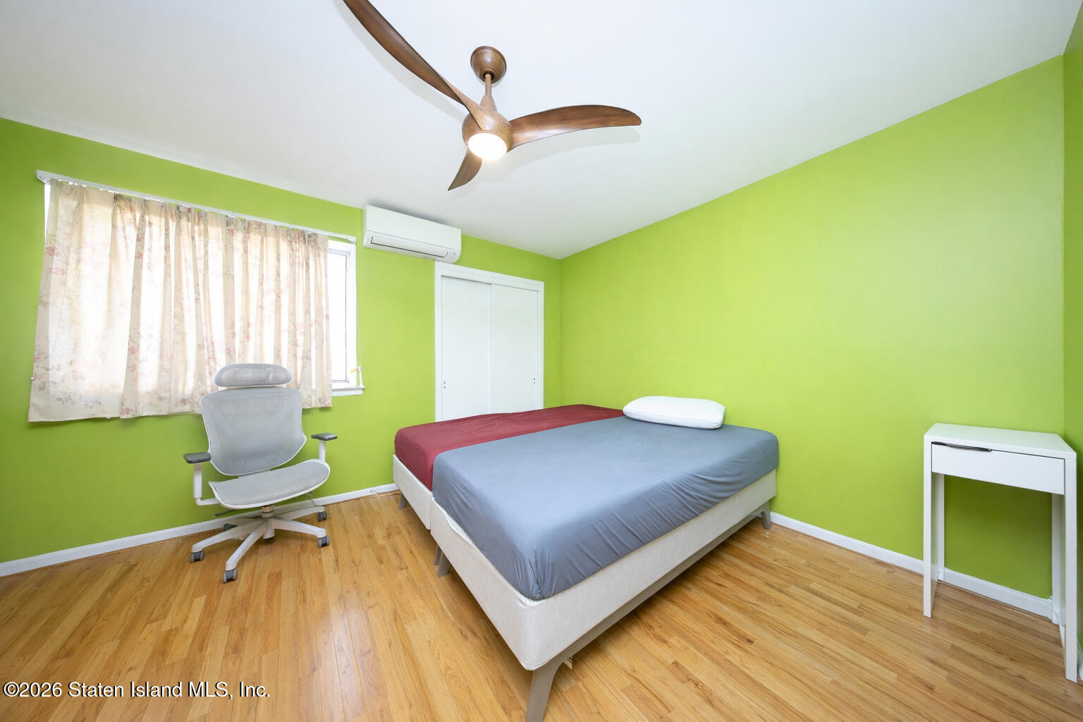 33 Savo Lane, Staten Island, NY, 10305 image 12
