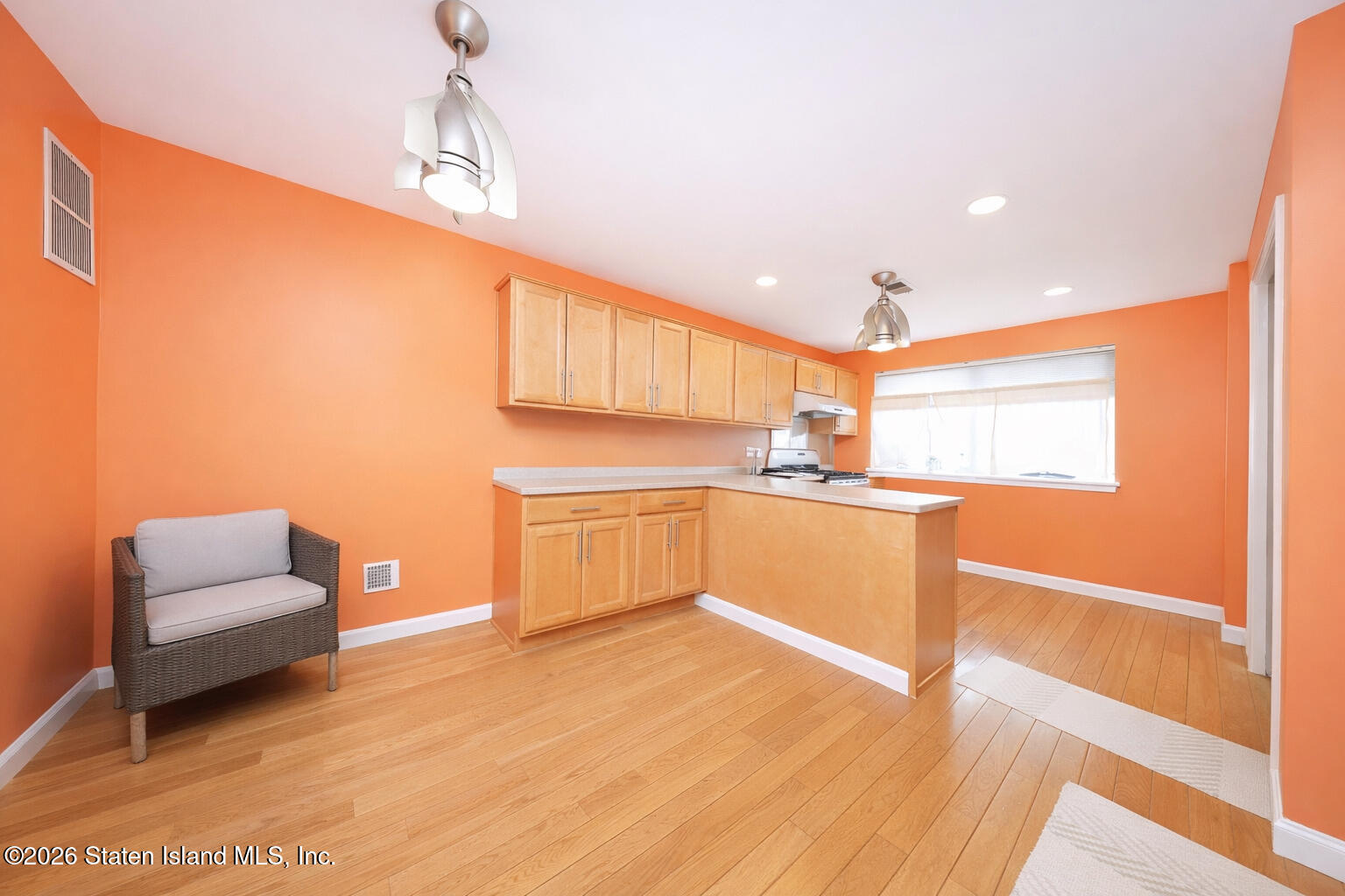 33 Savo Lane, Staten Island, NY, 10305 image 9