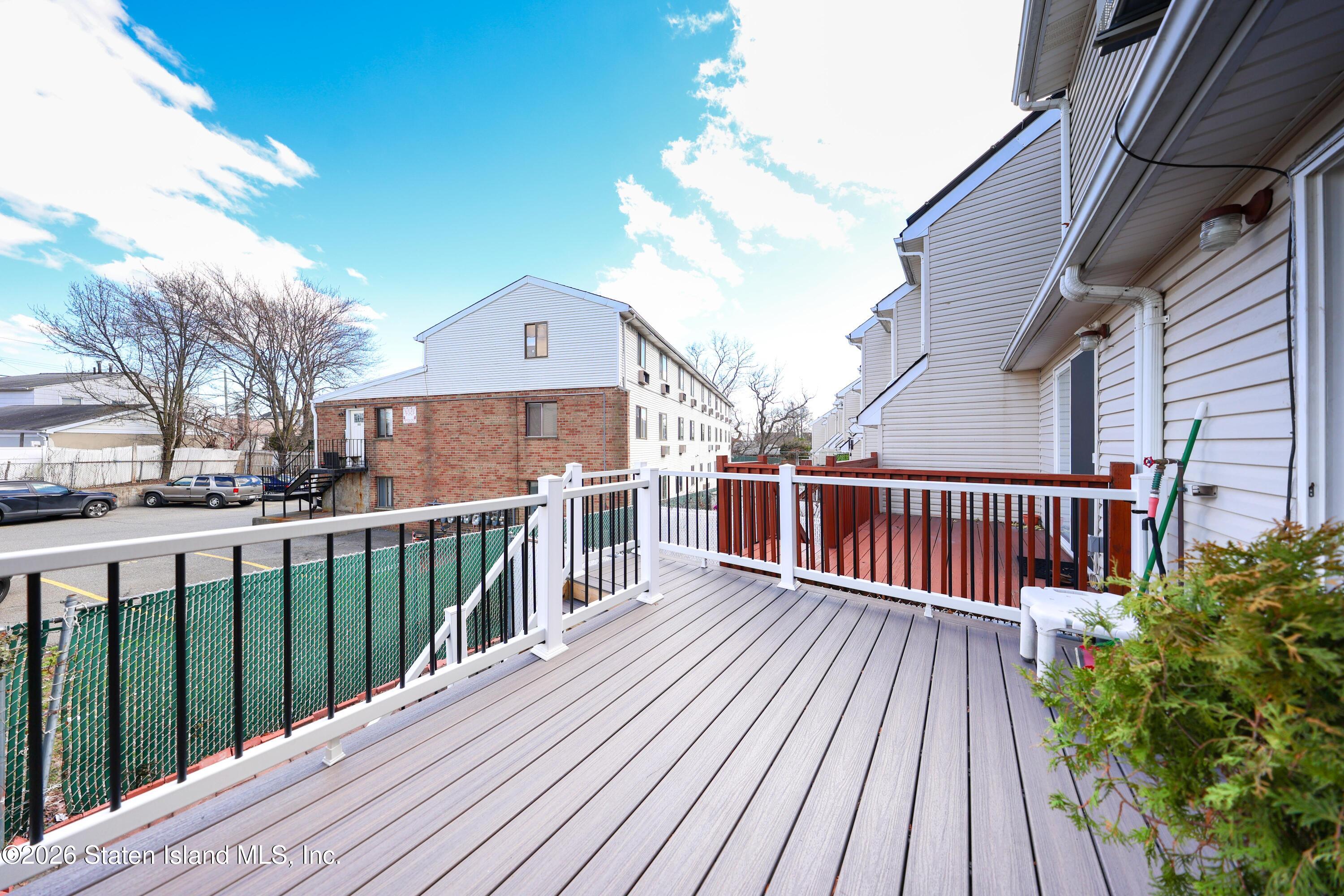 33 Savo Lane, Staten Island, NY, 10305 image 16