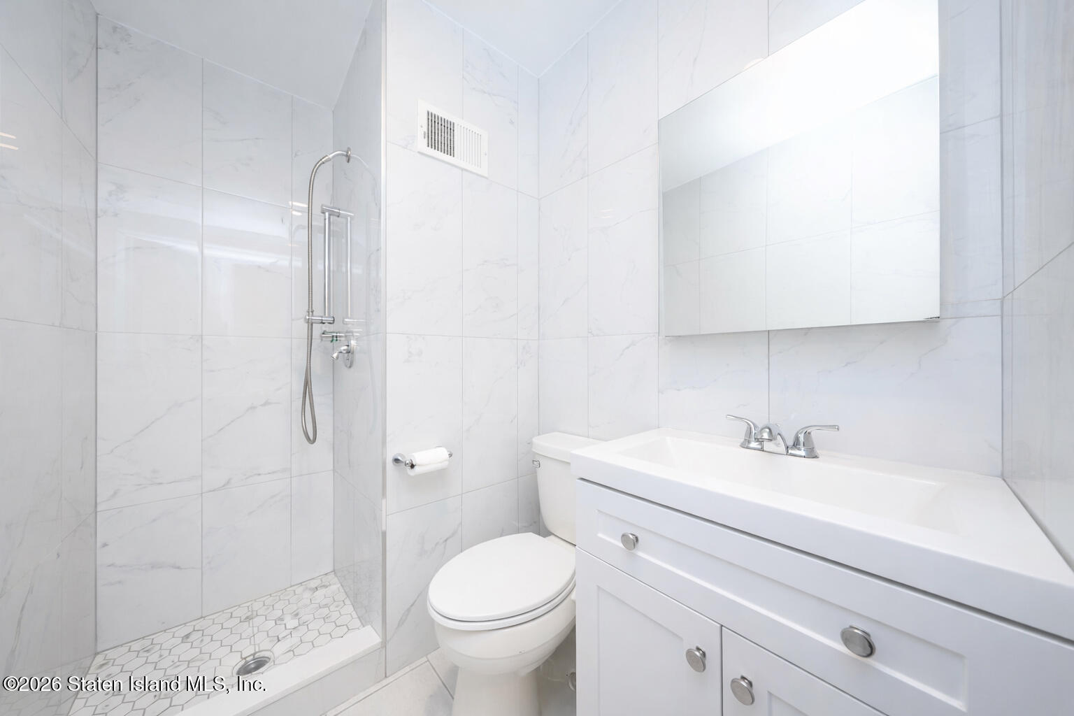 33 Savo Lane, Staten Island, NY, 10305 image 18