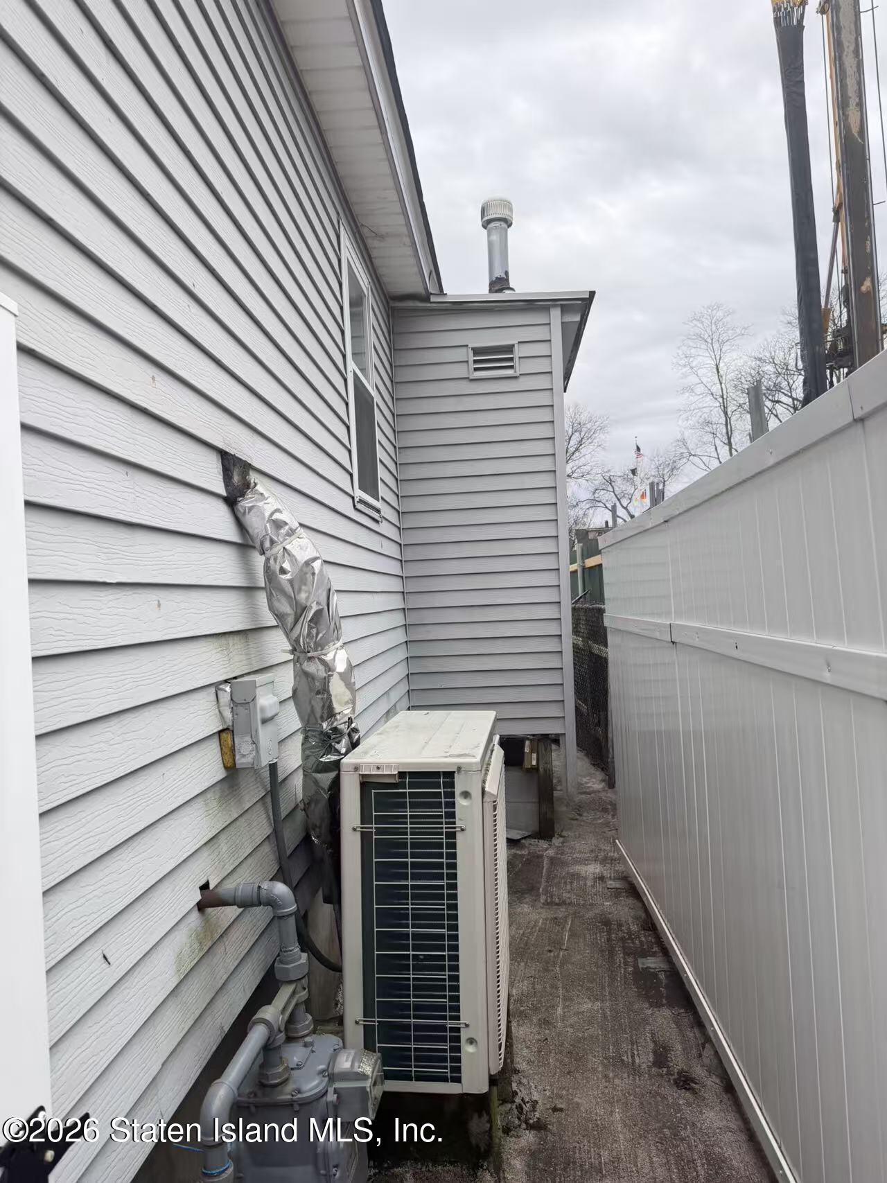 107 Clifton Avenue D Image 4