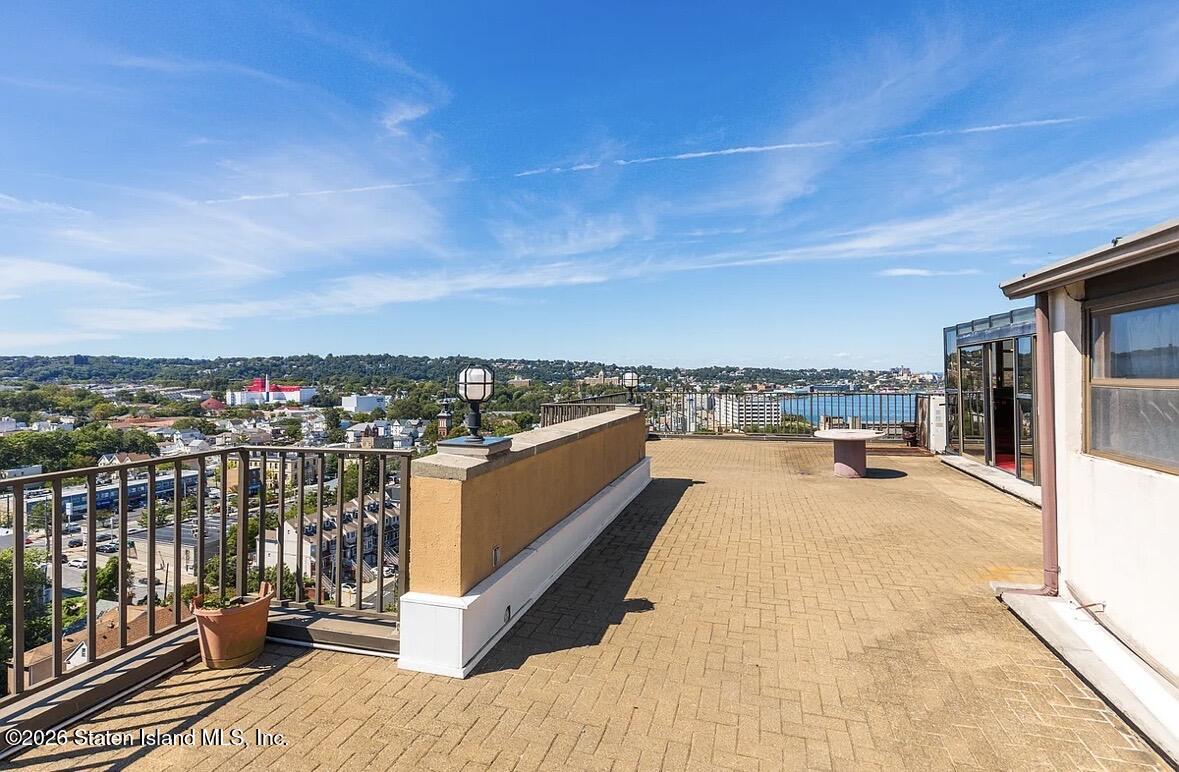 31 Hylan Boulevard Penthouse Image 1